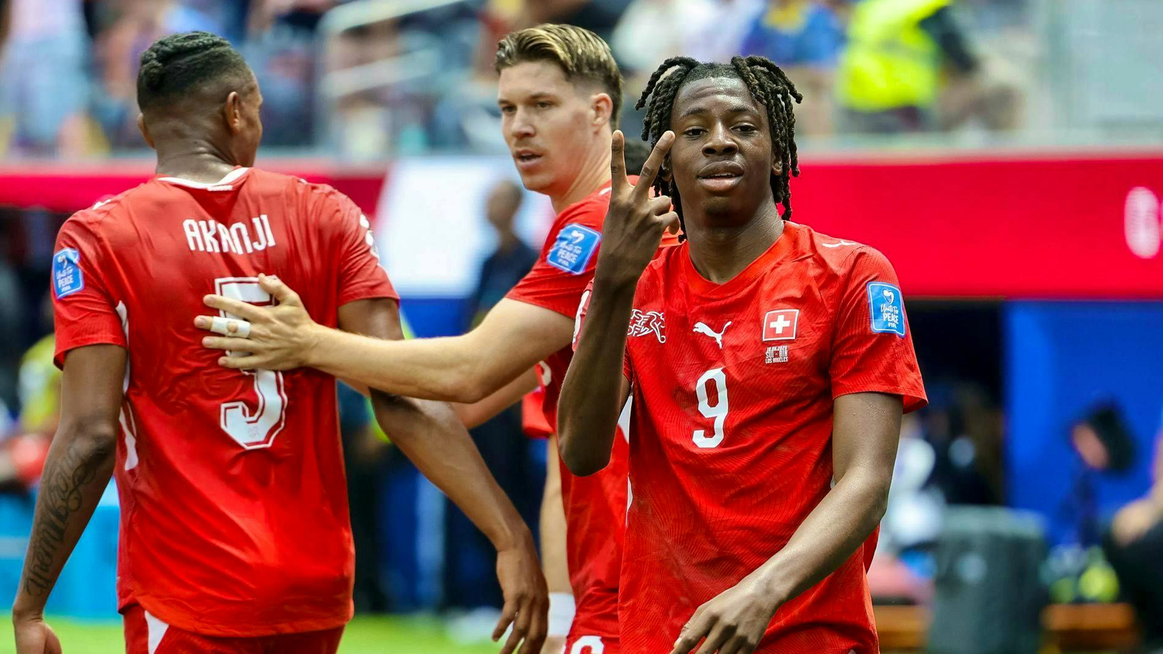 Johan Manzambi è il protagonista assoluto della Svizzera contro la Bosnia.
