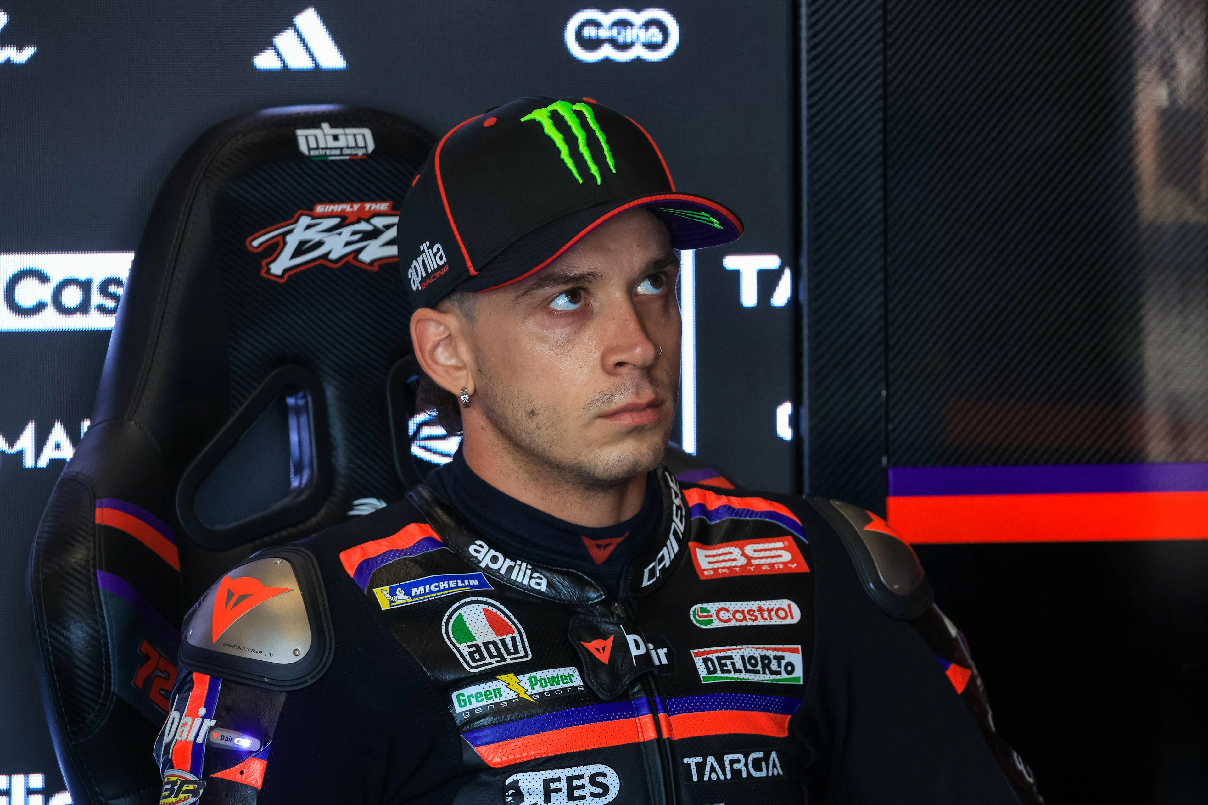 MotoGP-Star Marco Bezzecchi verpasst Helfer nach Sturz eine Ohrfeige