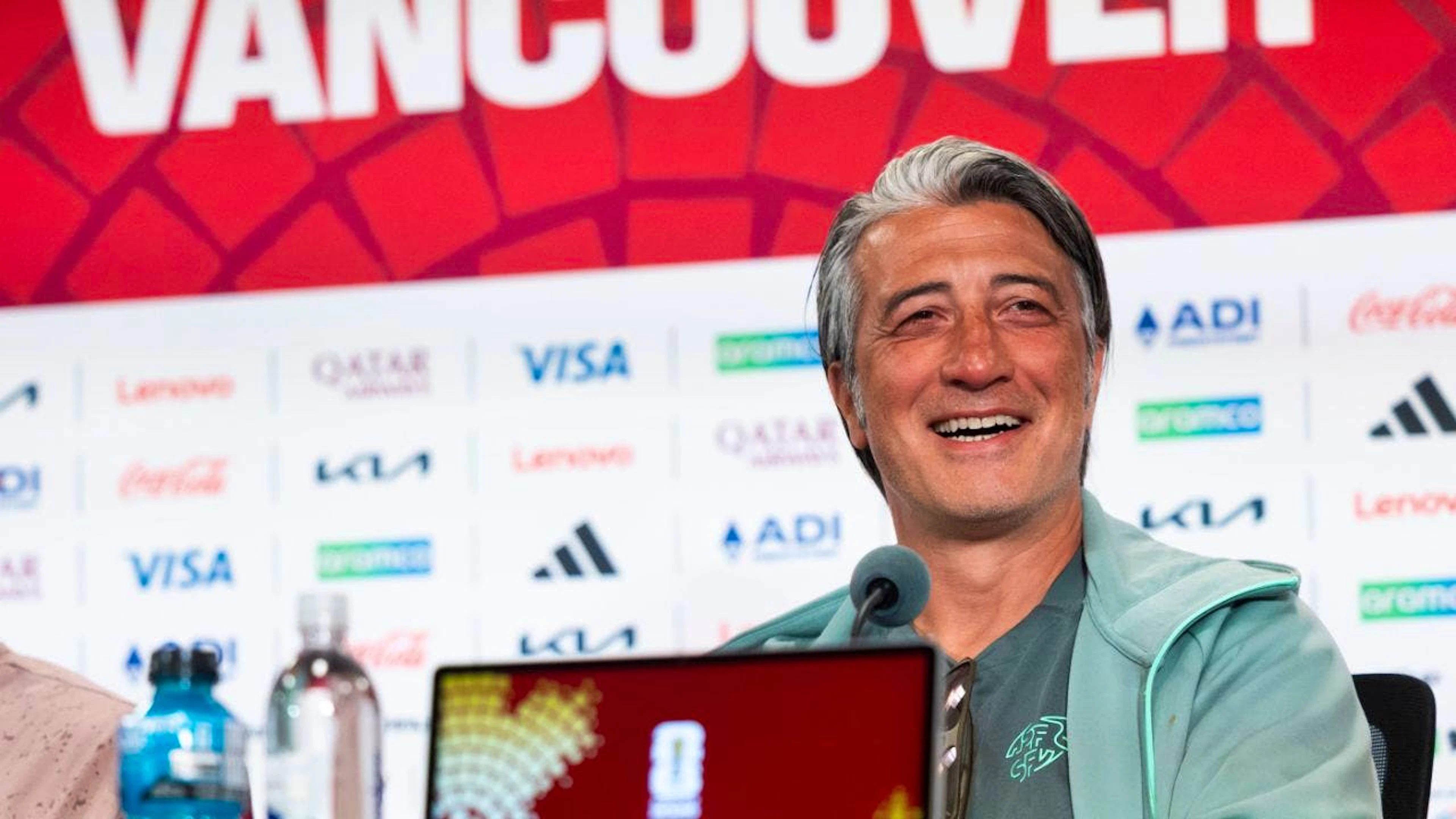 Murat Yakin blickt dem letzten WM-Gruppenspiel entgegen – und würde gerne wieder nach Vancouver zurückkehren