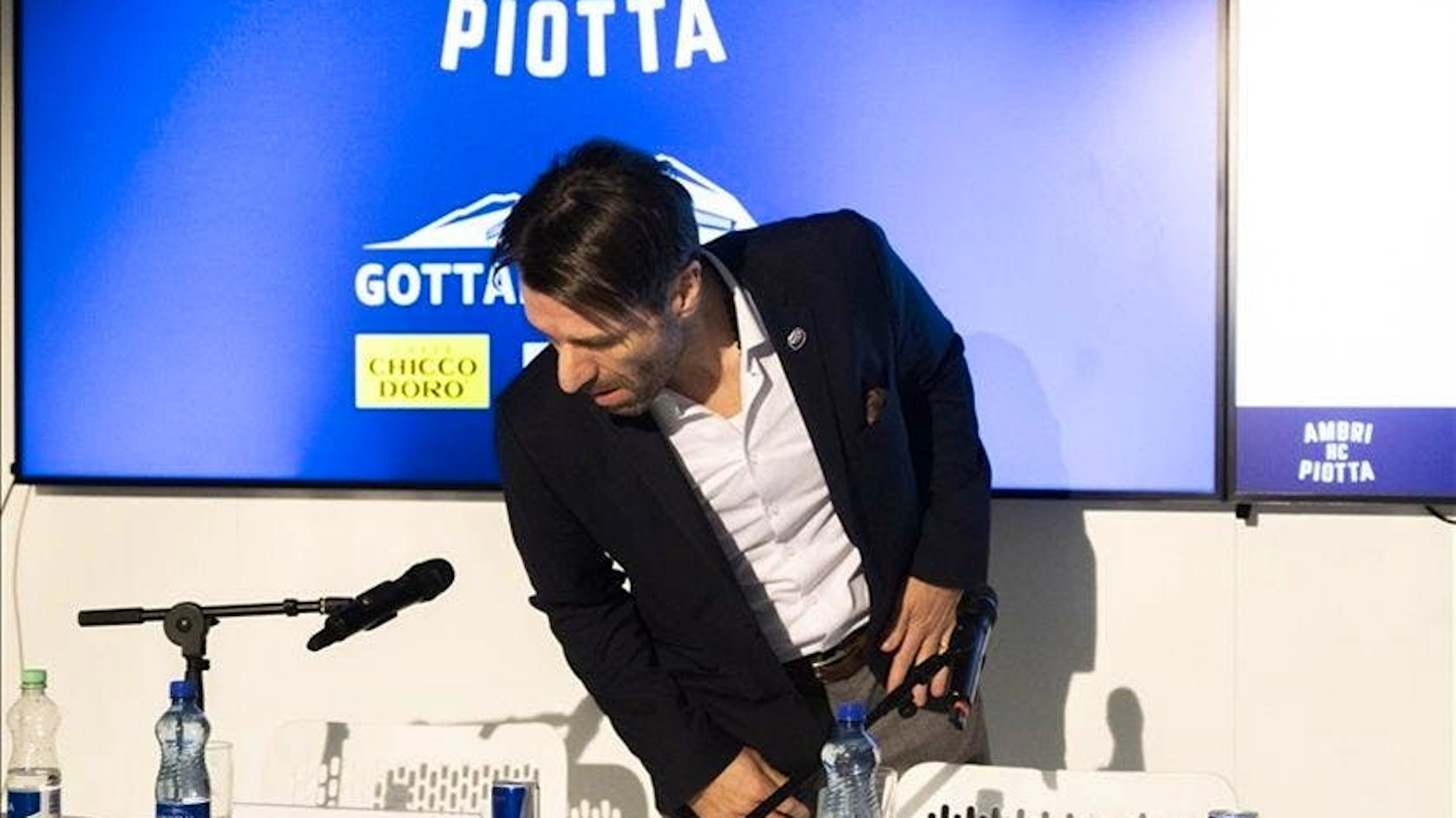 Weibel replica alle voci di mercato: «Landry e Mueller ancora sotto contratto»