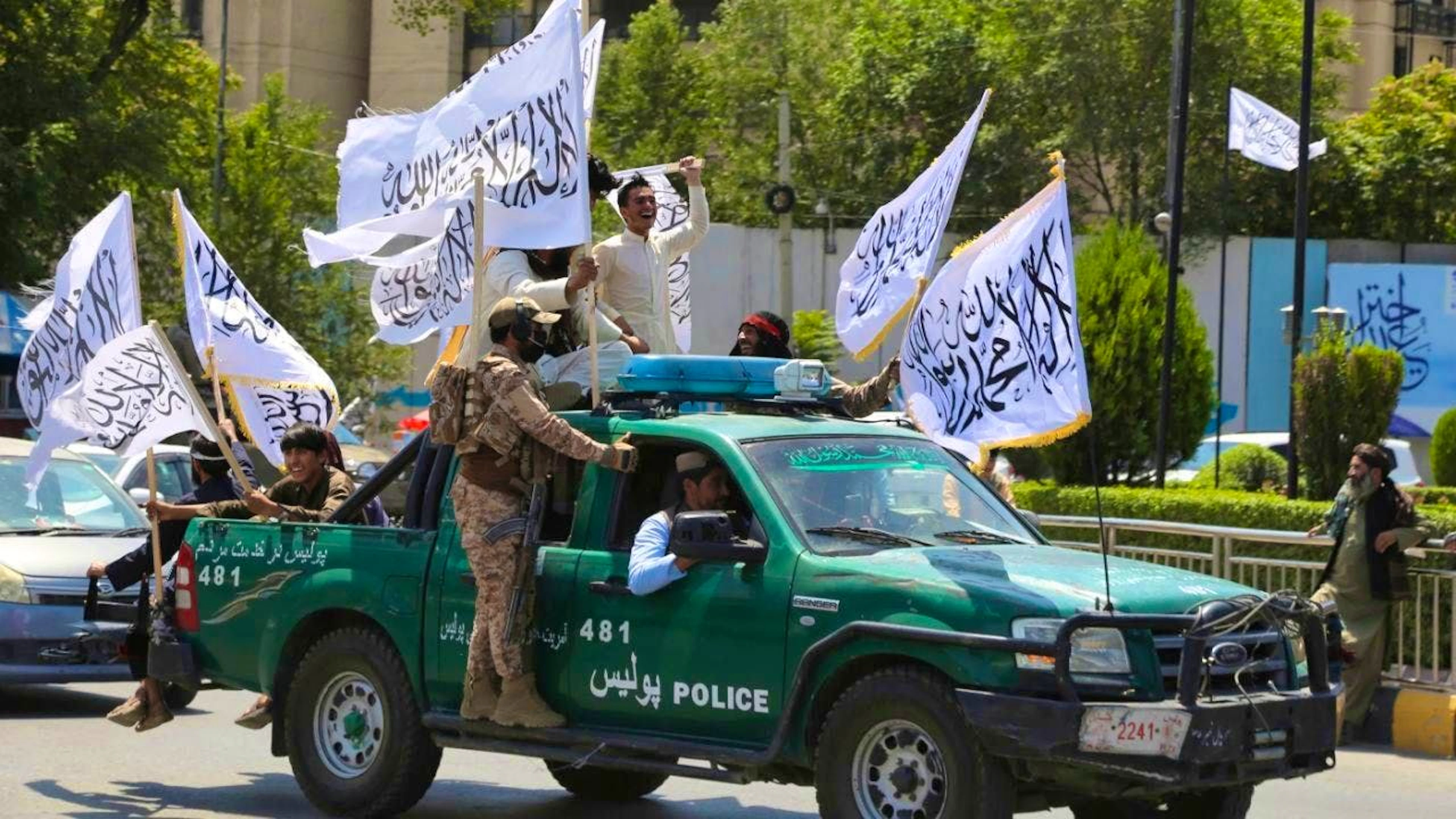 ARCHIVE – Taliban fighters celebrate the third anniversary of the withdrawal of U.S.-led troops from Afghanistan. Photo: Siddiqullah Alizai/AP/dpa
