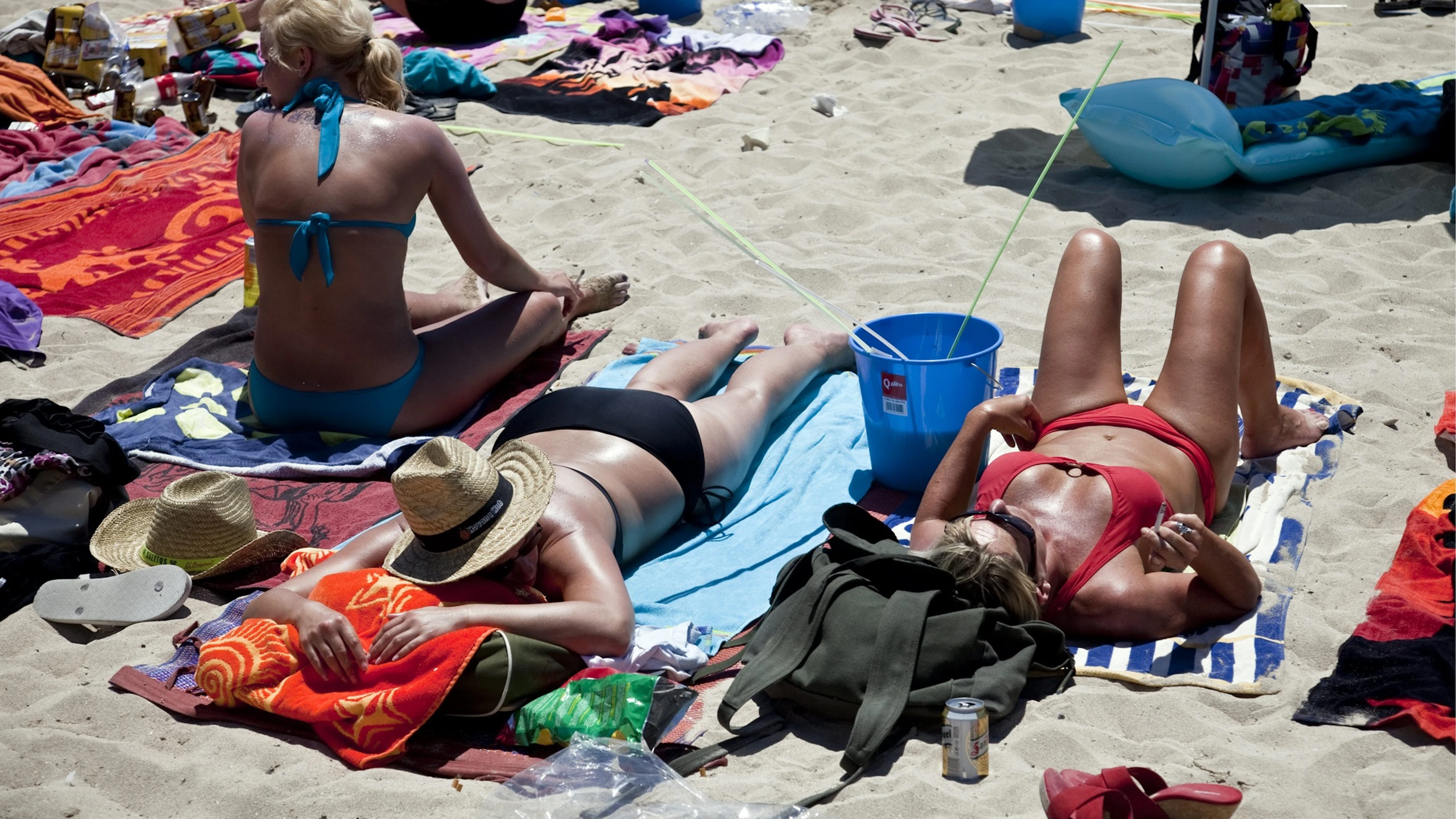 Quasi tutti hanno una crema solare a casa – ma da dove viene, in realtà?