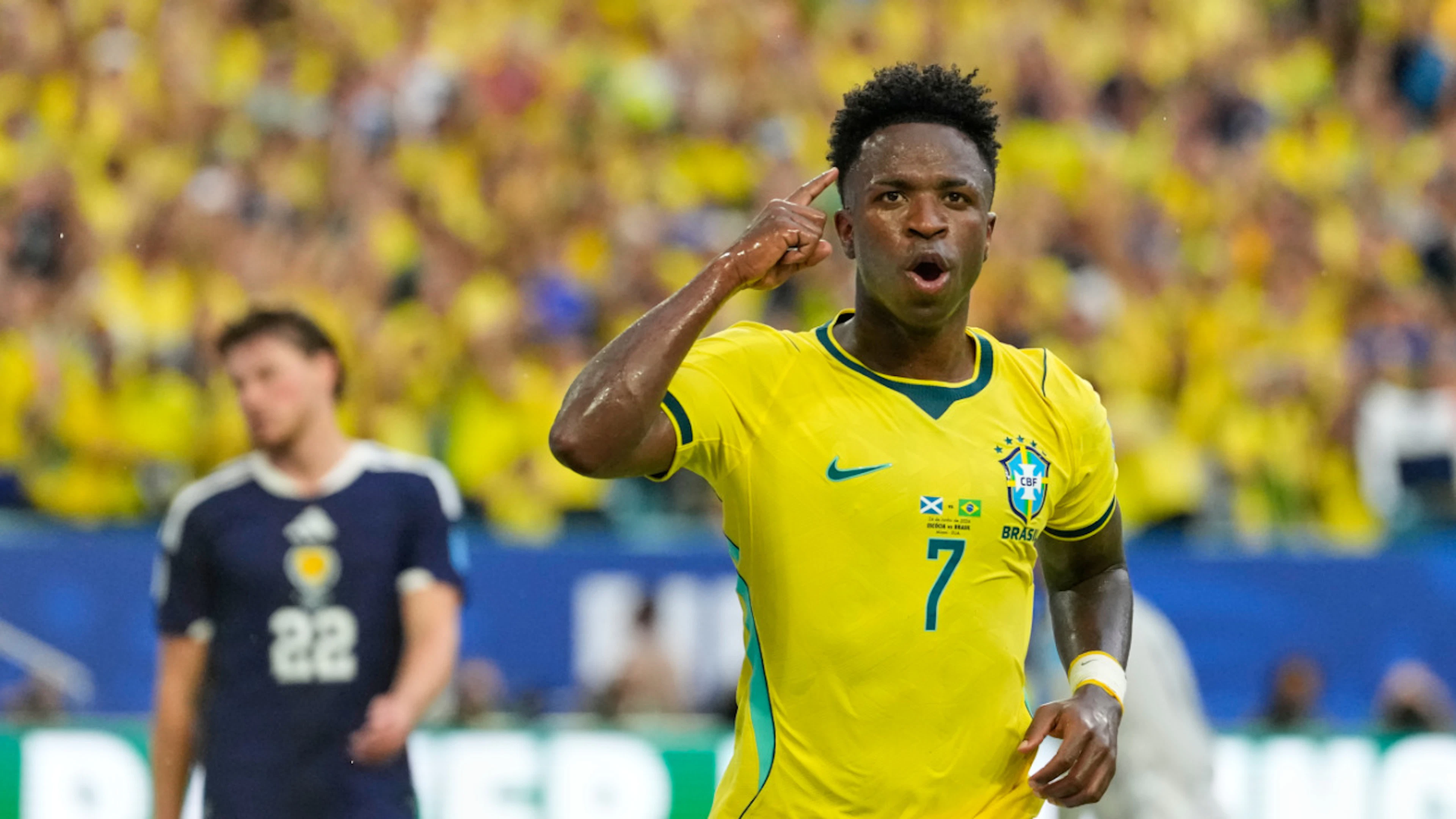 Doppeltorschütze Vinicius Junior ebnet Brasilien den Weg zum Gruppensieg.