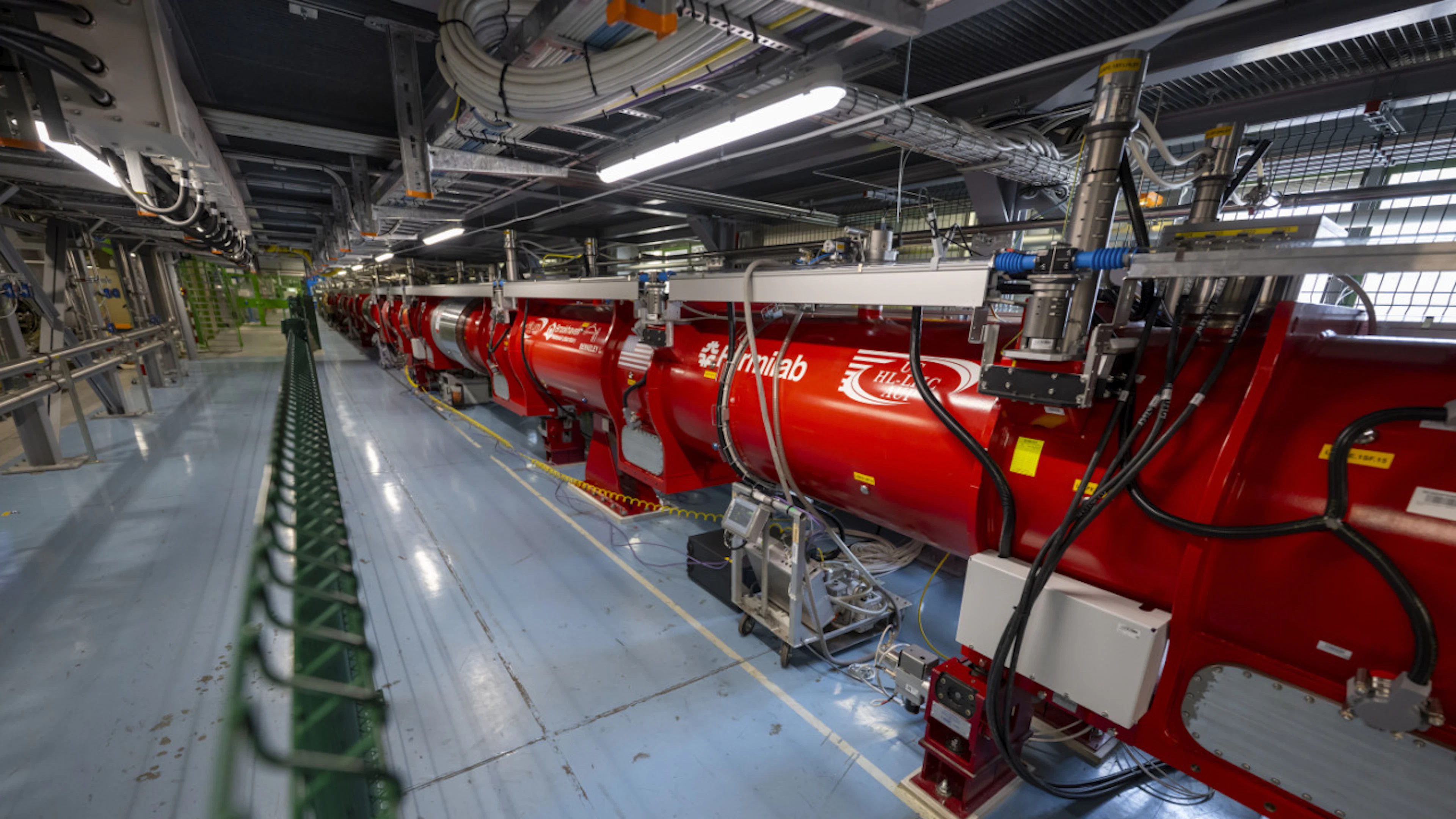 Der Teilchenbeschleuniger am Cern in Genf wird derzeit gewartet und beschleunigt keine Teilchen mehr. Solche Unterbrüche sind üblich.
