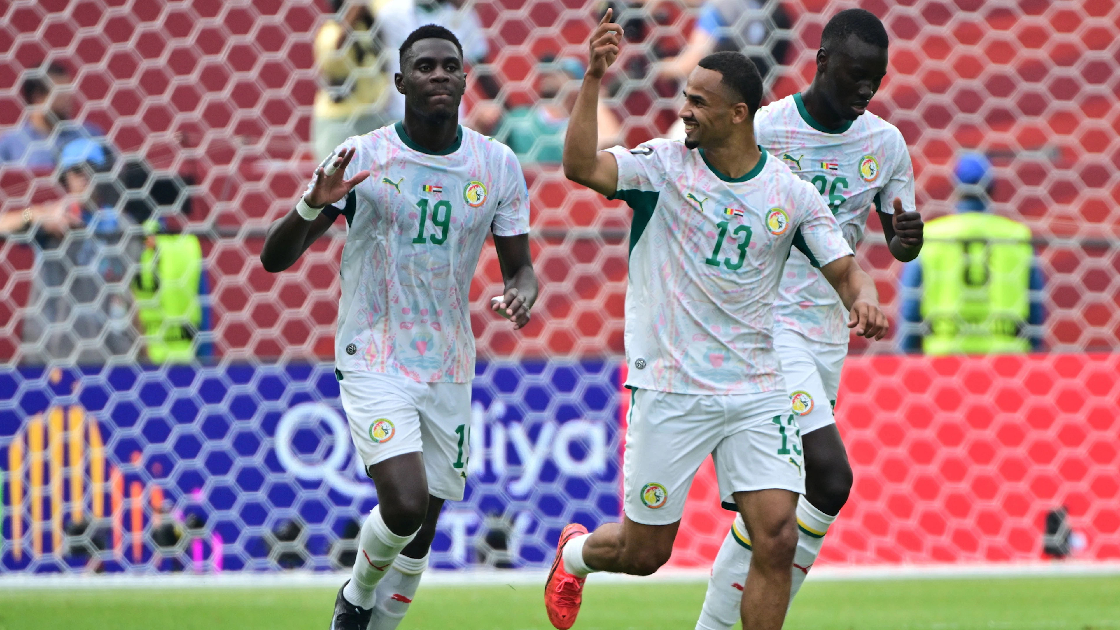 Der Senegal feiert gegen den Irak einen klaren 5:0-Sieg.