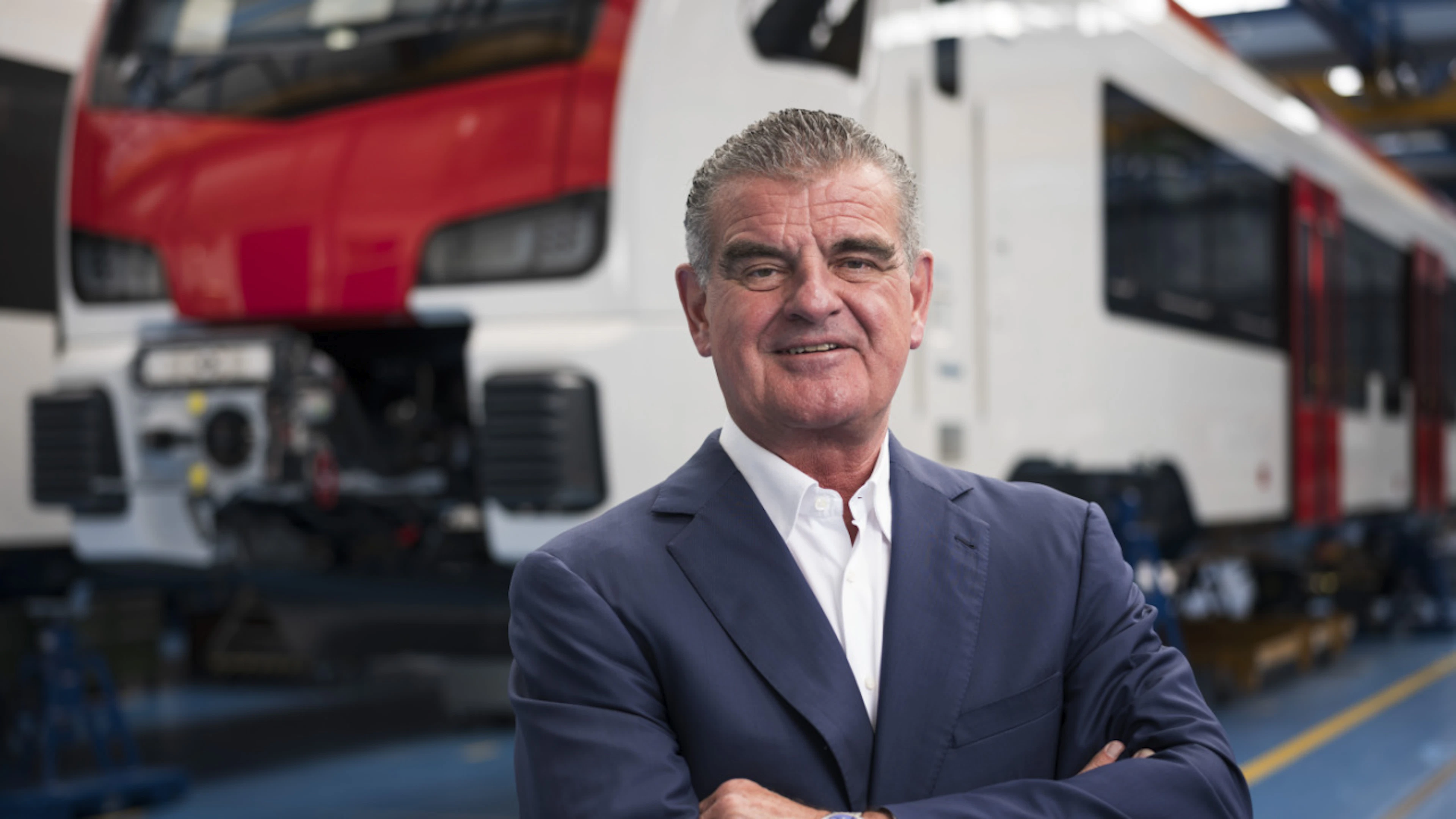 Stadler-Grossaktionär Peter Spuhler treibt den Ausbau des Zugherstellers in Österreich voran. Spuhlers Beteiligungsgesellschaft PCS kauft ein rund 50 Hektaren grosses Industrieareal in Leopoldsdorf nahe von Wien. (Archivbild)