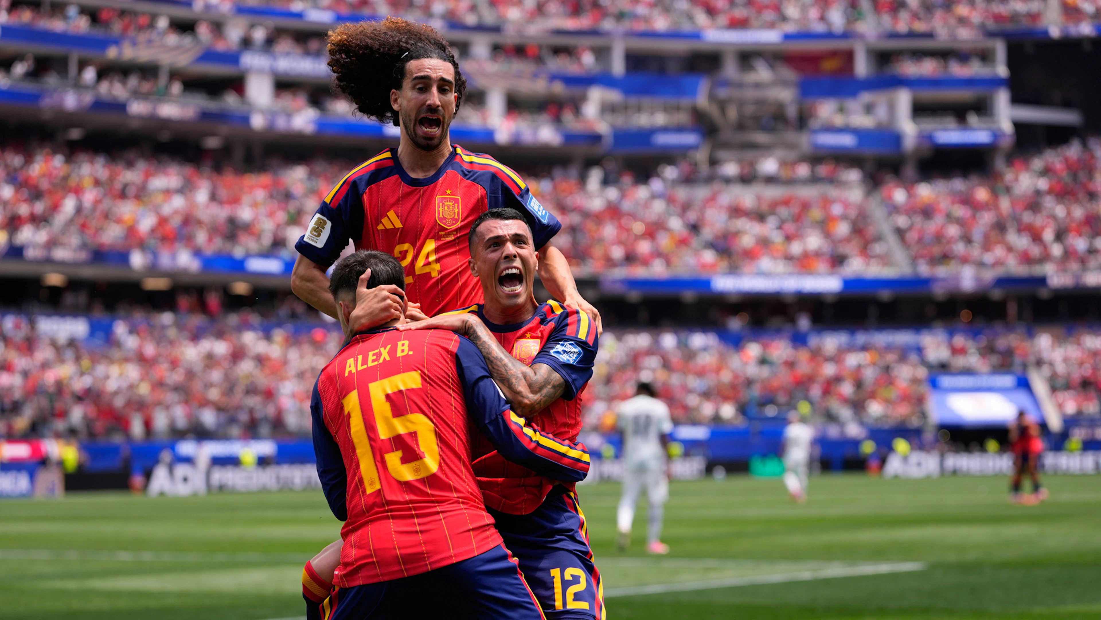 La Spagna segna una tripletta contro l'Austria e vola agli ottavi.