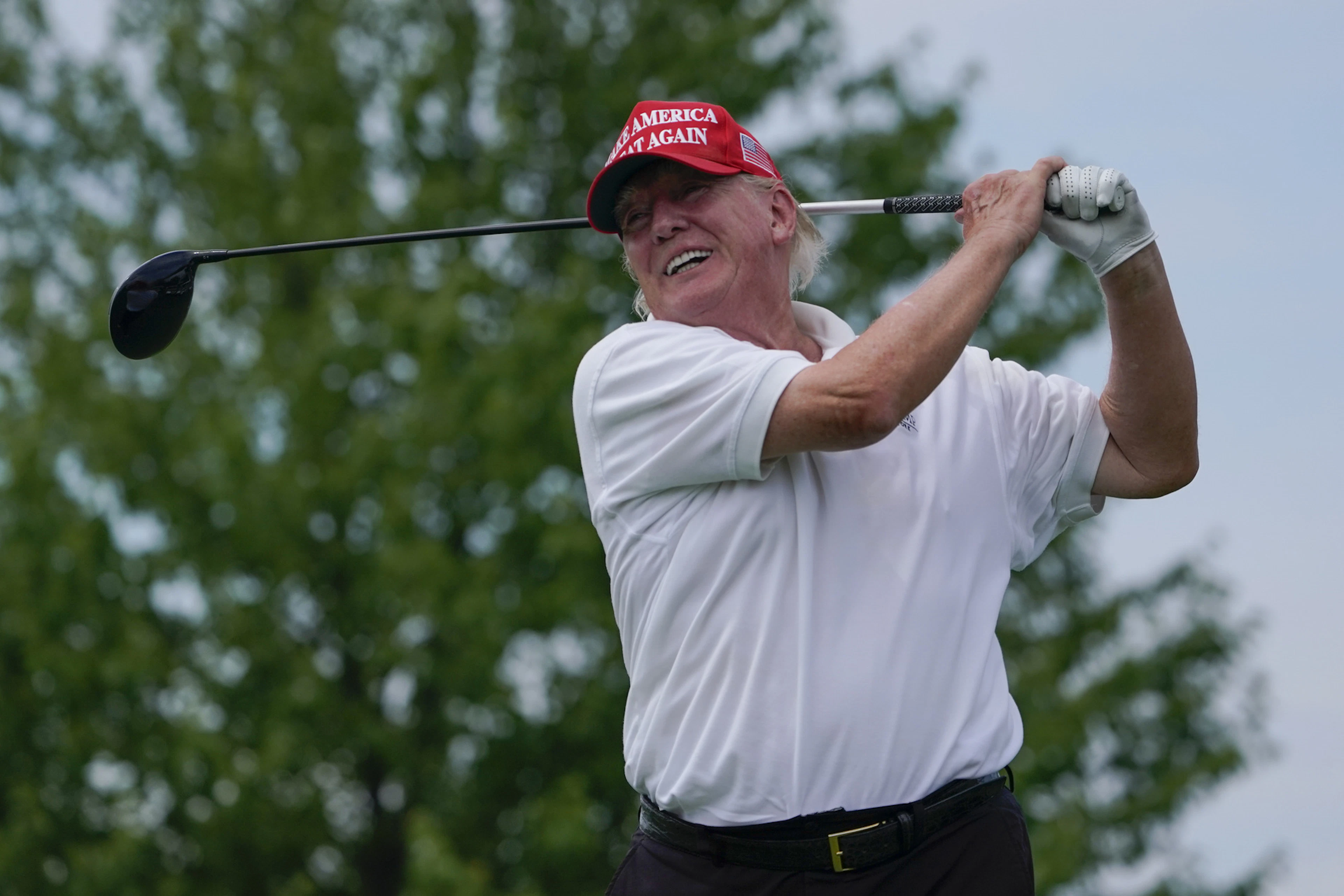 Il golf rende felice Donald Trump.