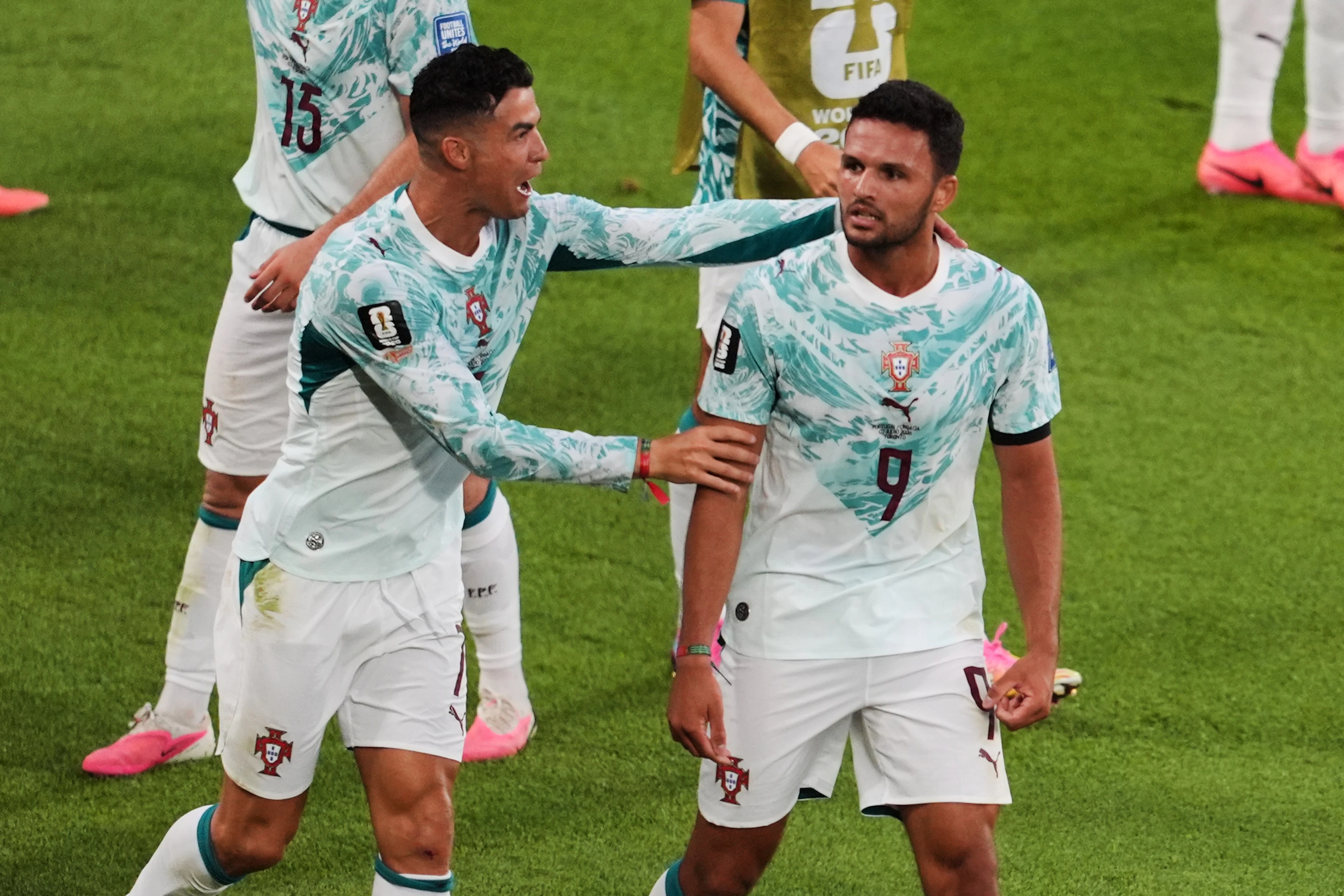 Cristiano Ronaldo und Gonçalo Ramos schiessen Portugal eine Runde weiter.