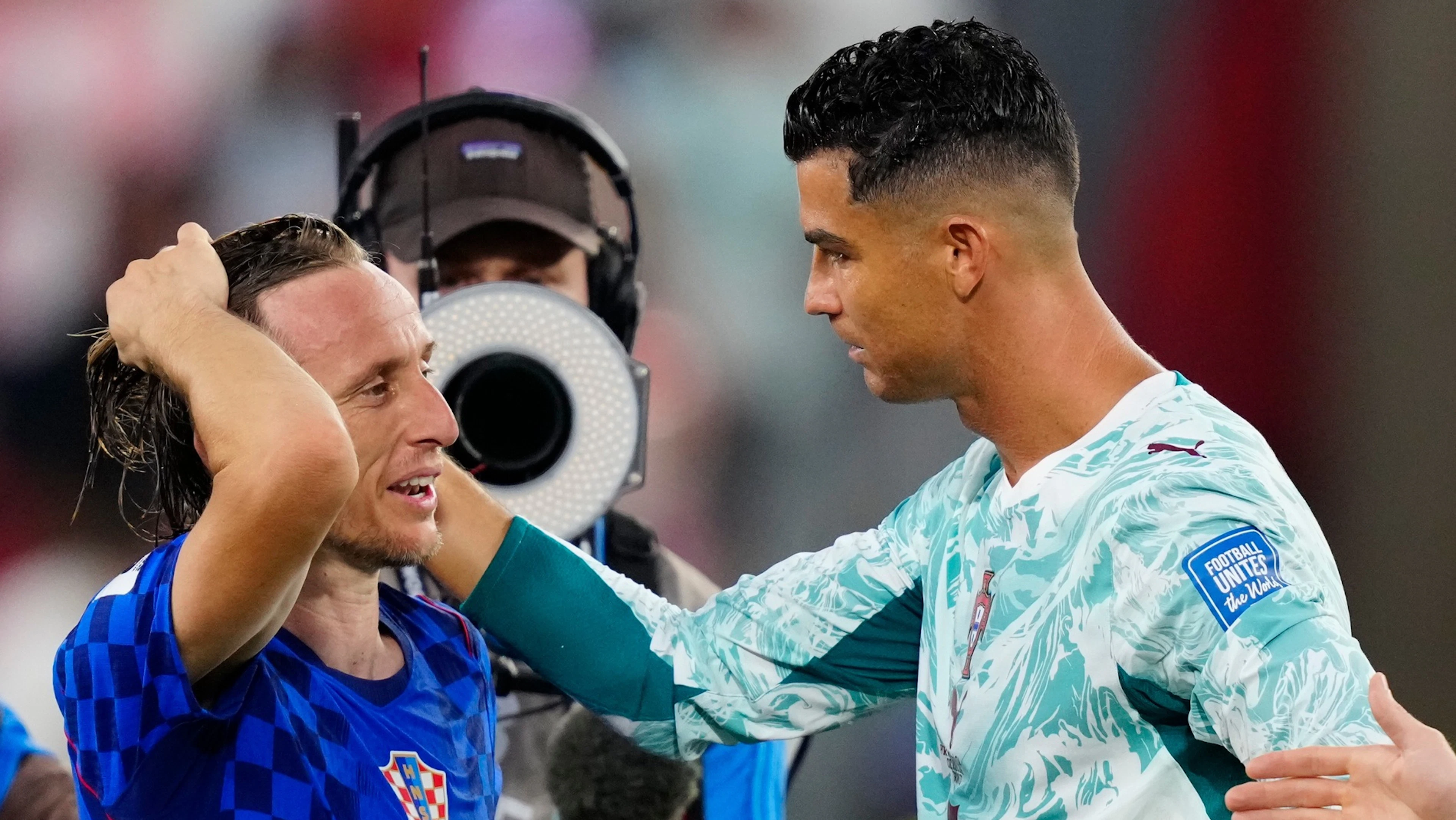 I due ex compagni di squadra Modric e Ronaldo a fine partita.