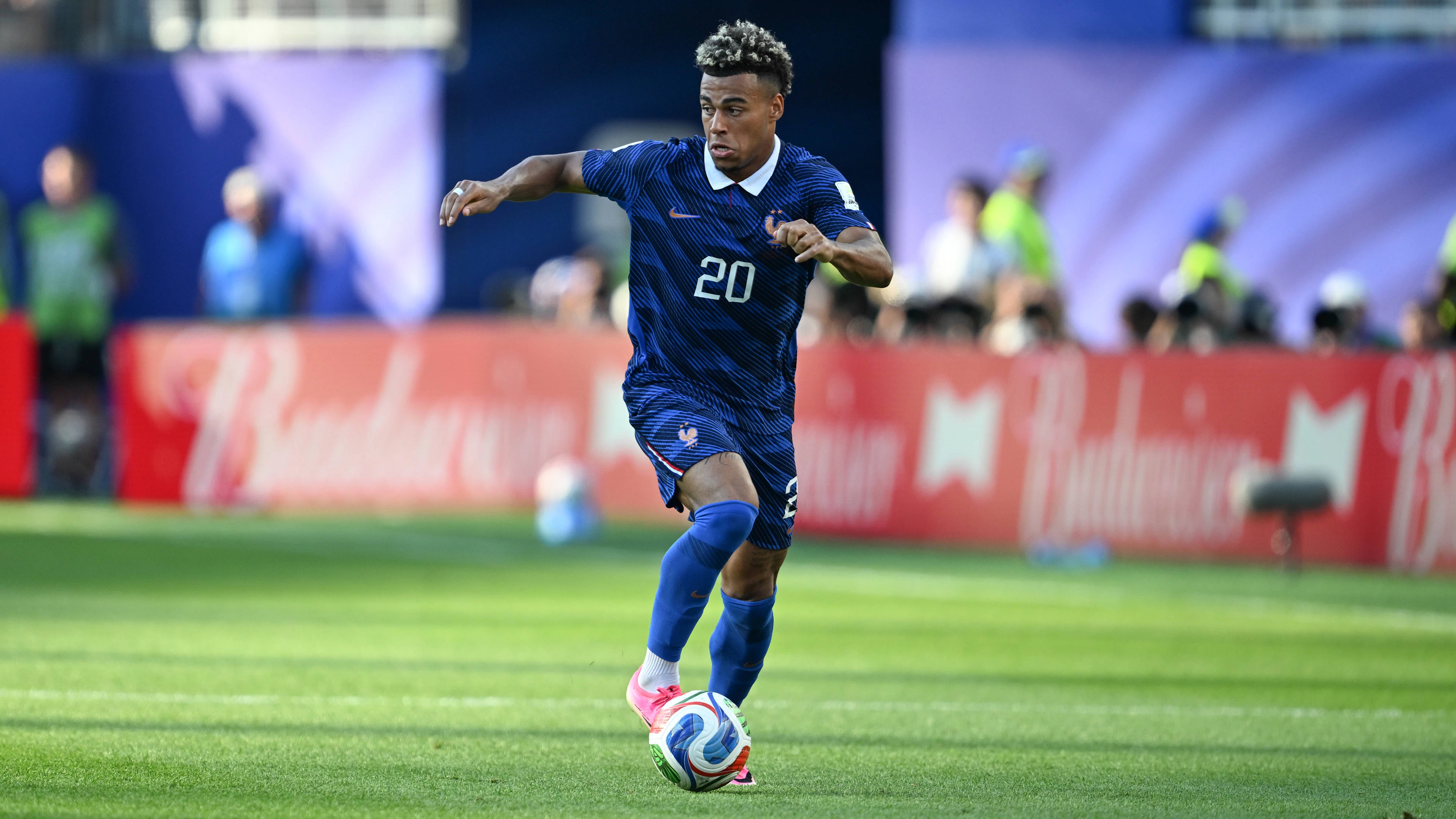 Désiré Doué decisivo: entrato nel secondo tempo, si è procurato il rigore poi trasformato da Kylian Mbappé.