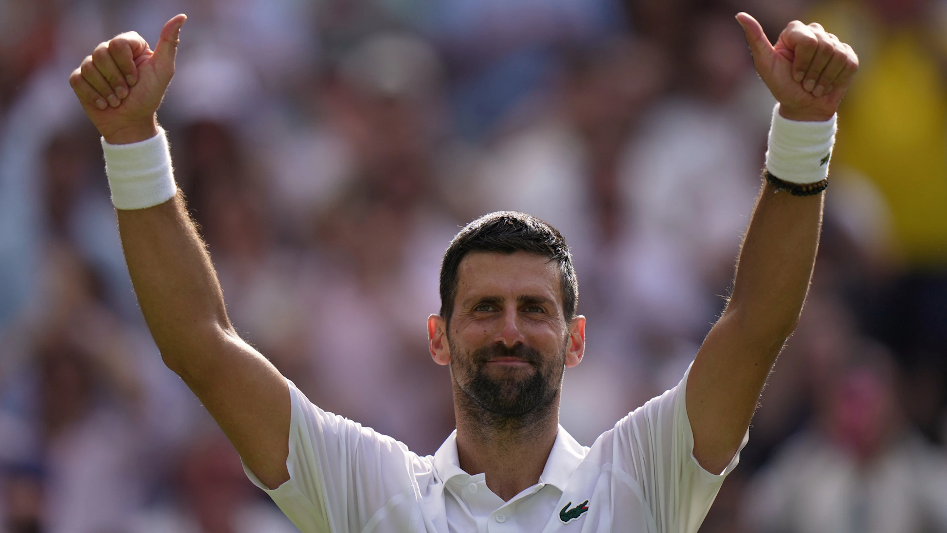 Novak Djokovic s'est imposé en quatre sets face au qualifié Roman Safiullin.