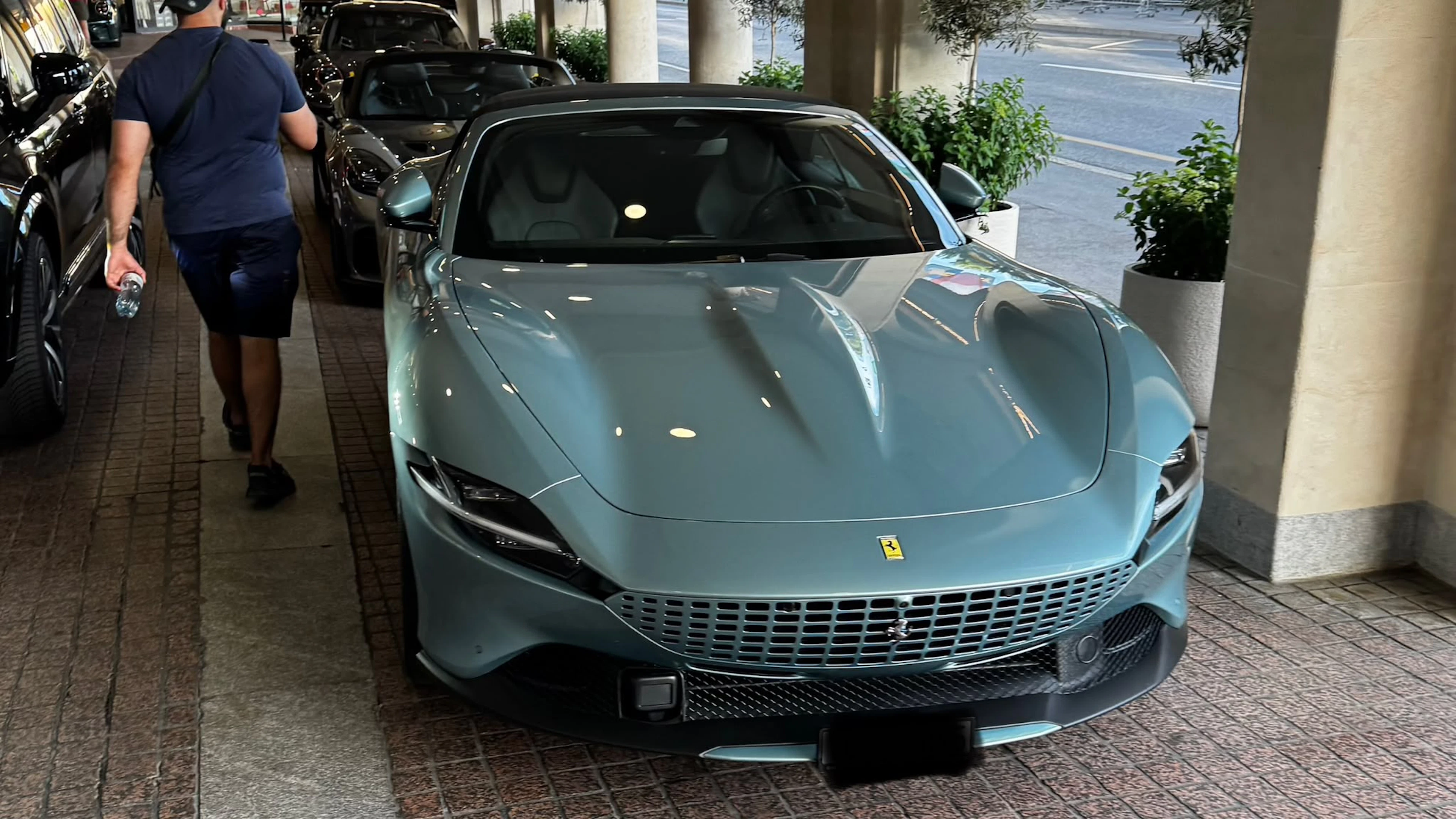 … hallo Ferrari