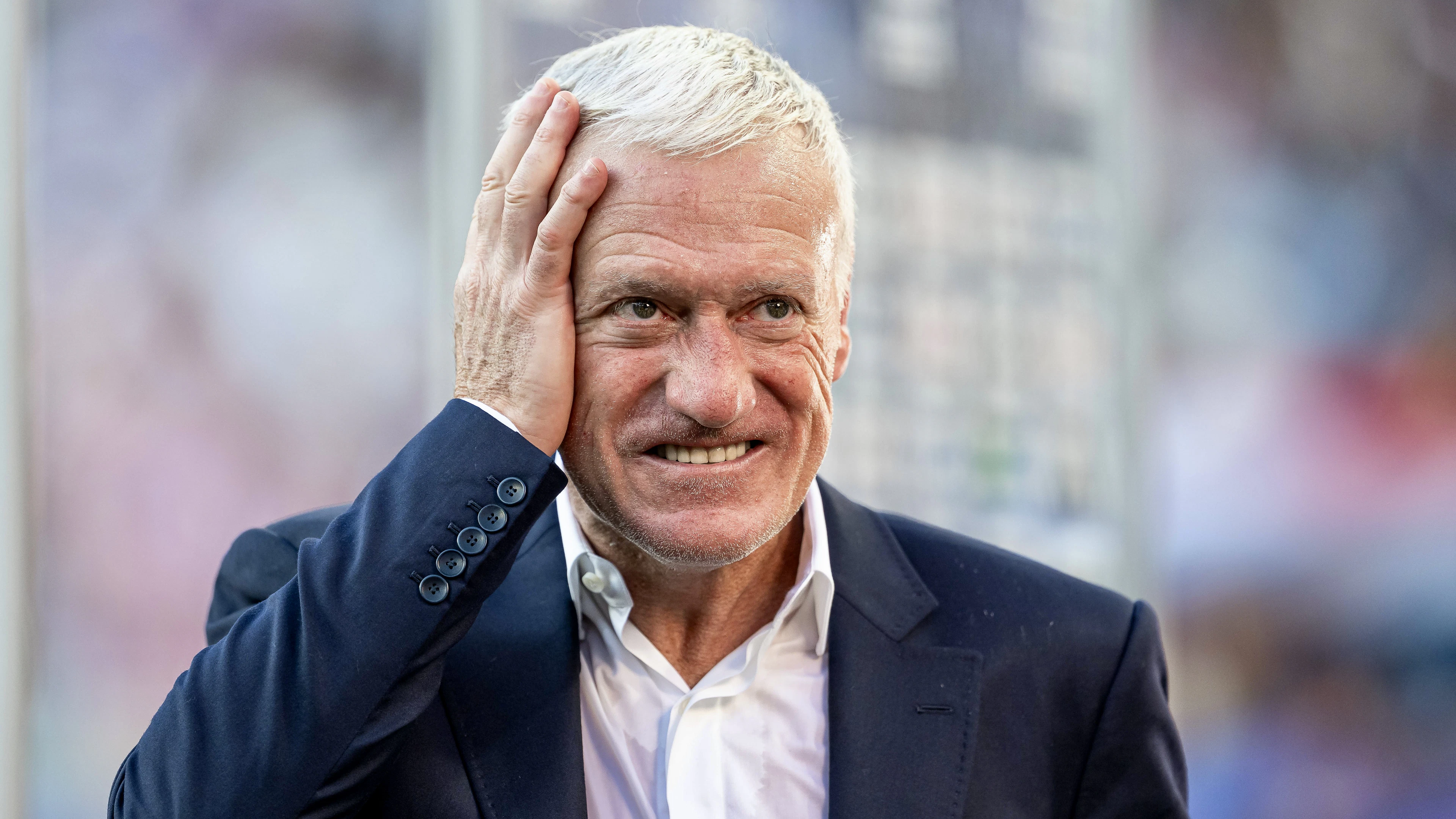 Didier Deschamps a regretté les insultes échangées au cours d'un match tendu face au Paraguay.