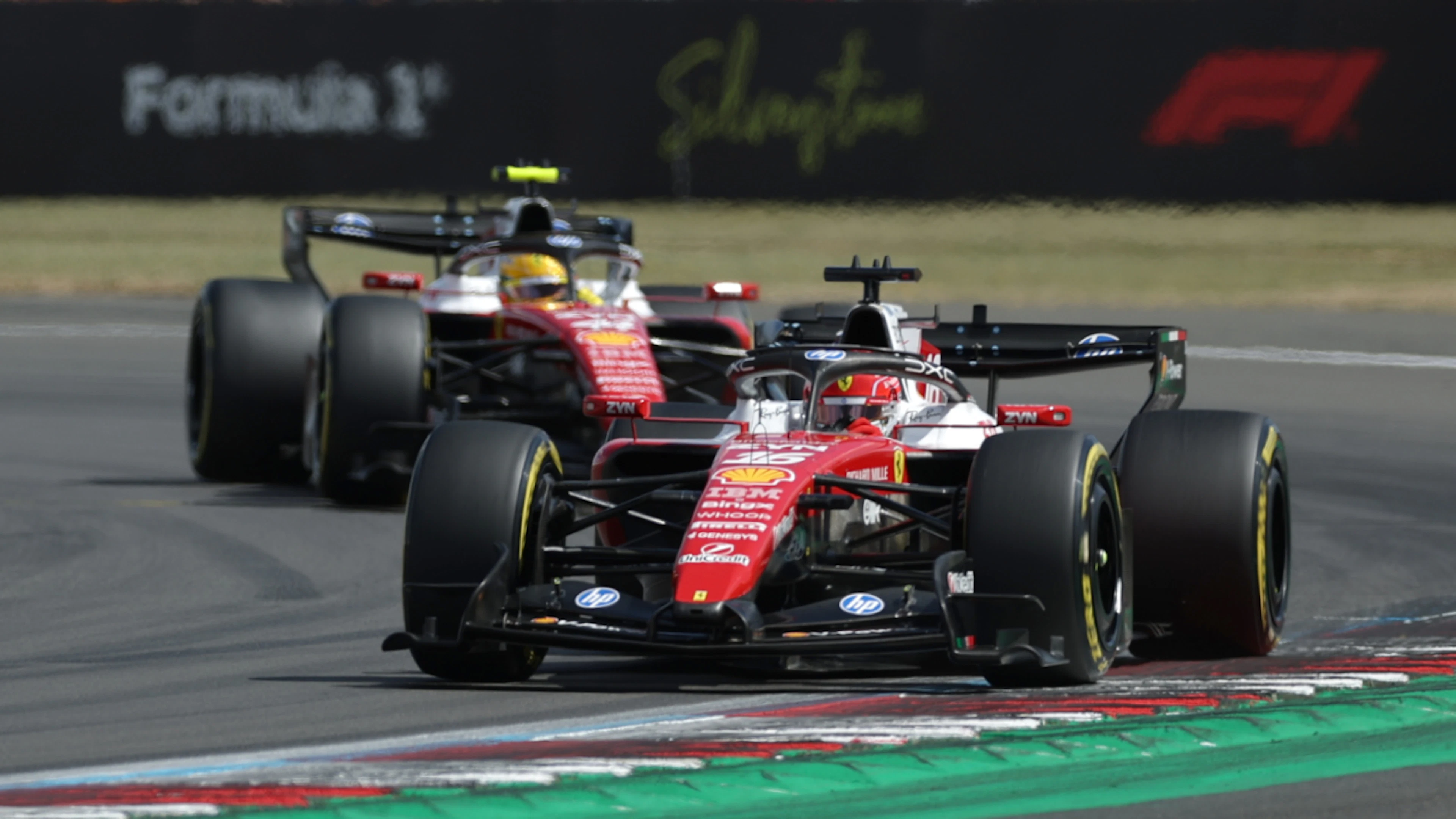 Charles Leclerc remporte un GP de Silverstone complètement renversant