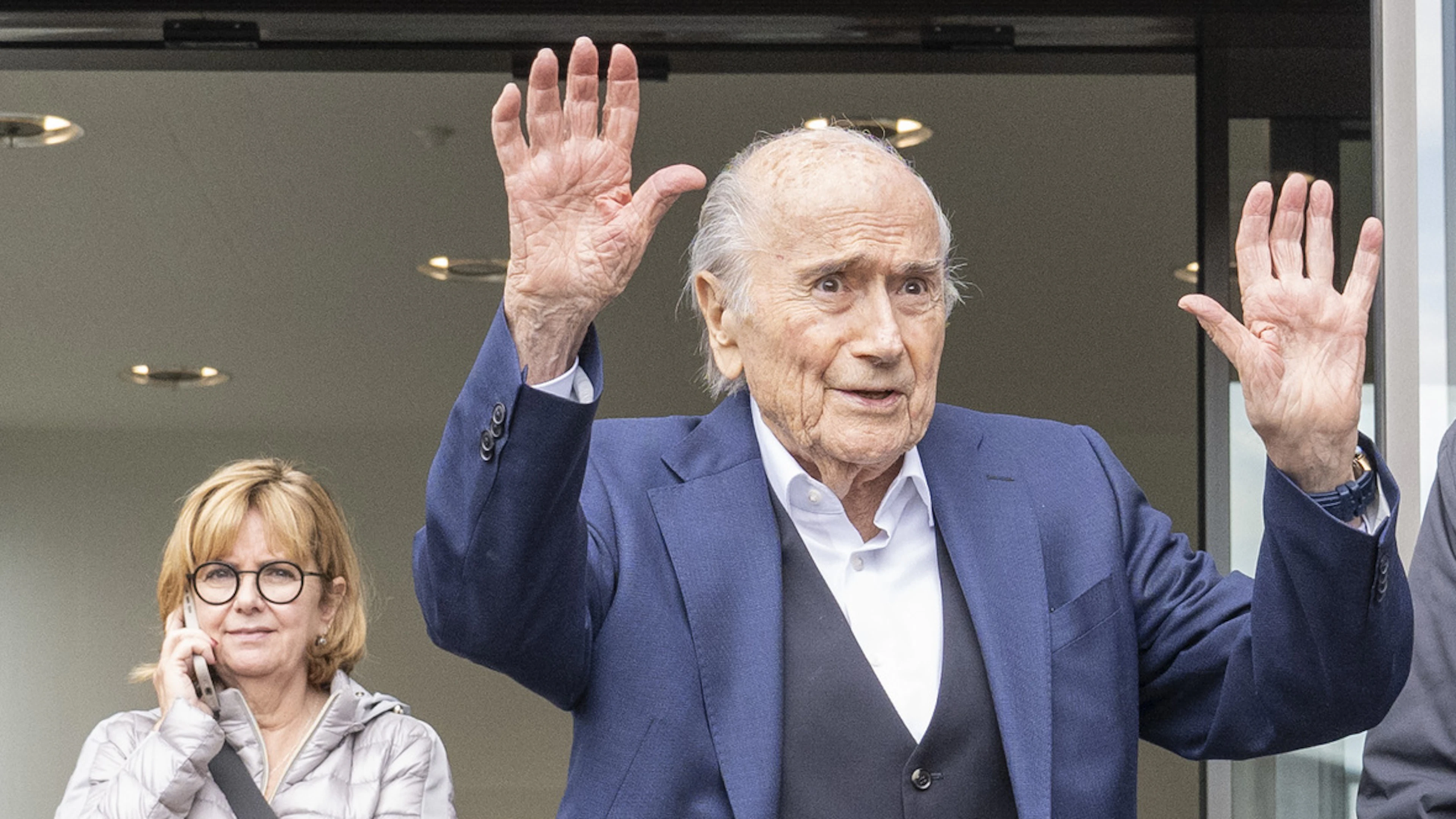 Für Sepp Blatter drängt sich die Frage auf: «Wohin soll das führen, FIFA?» (Archivbild)