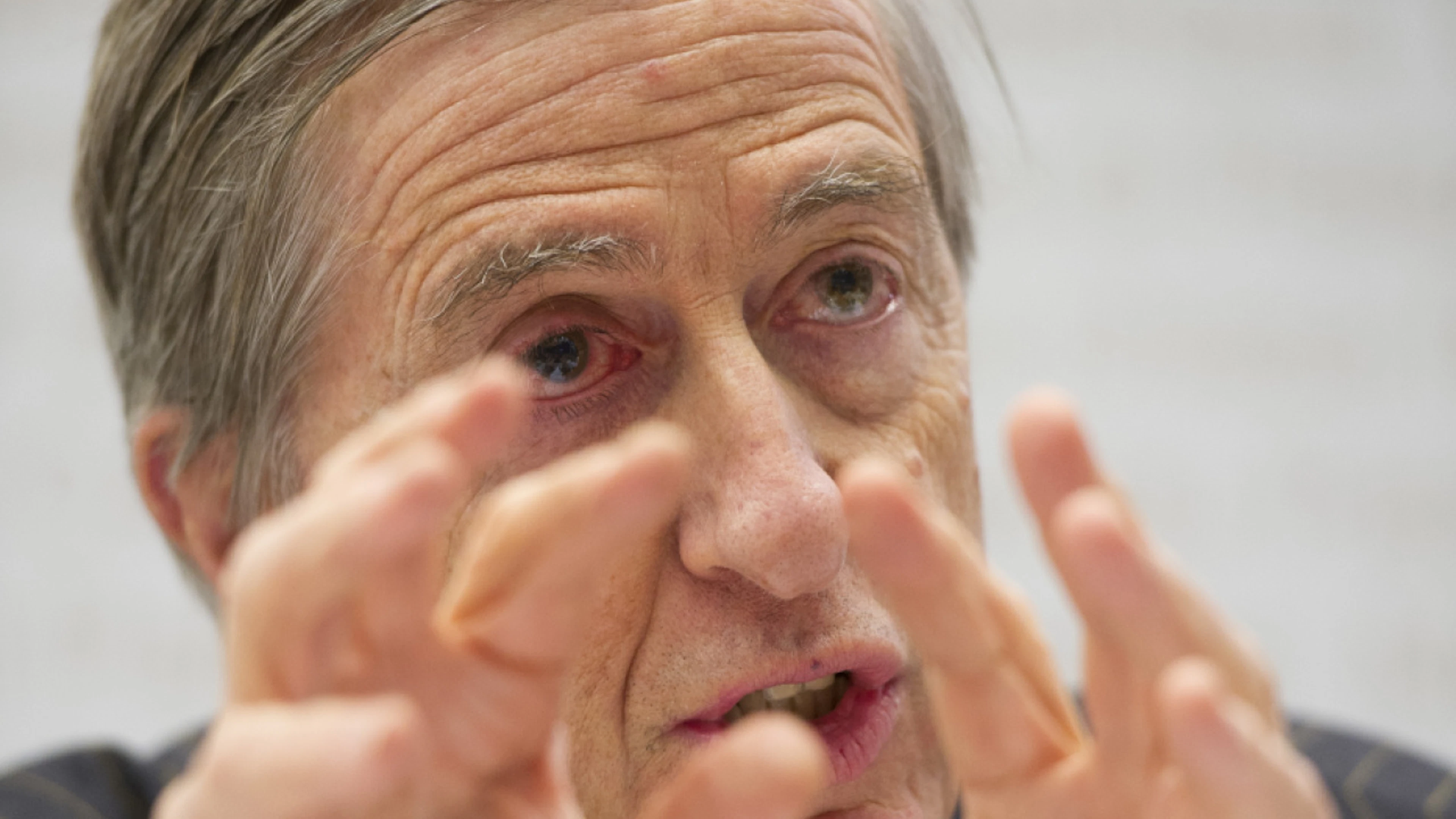 L'avvocato Paolo Bernasconi su Crans-Montana: «La Regione Lombardia mira a tutelare gli interessi istituzionali e finanziari»