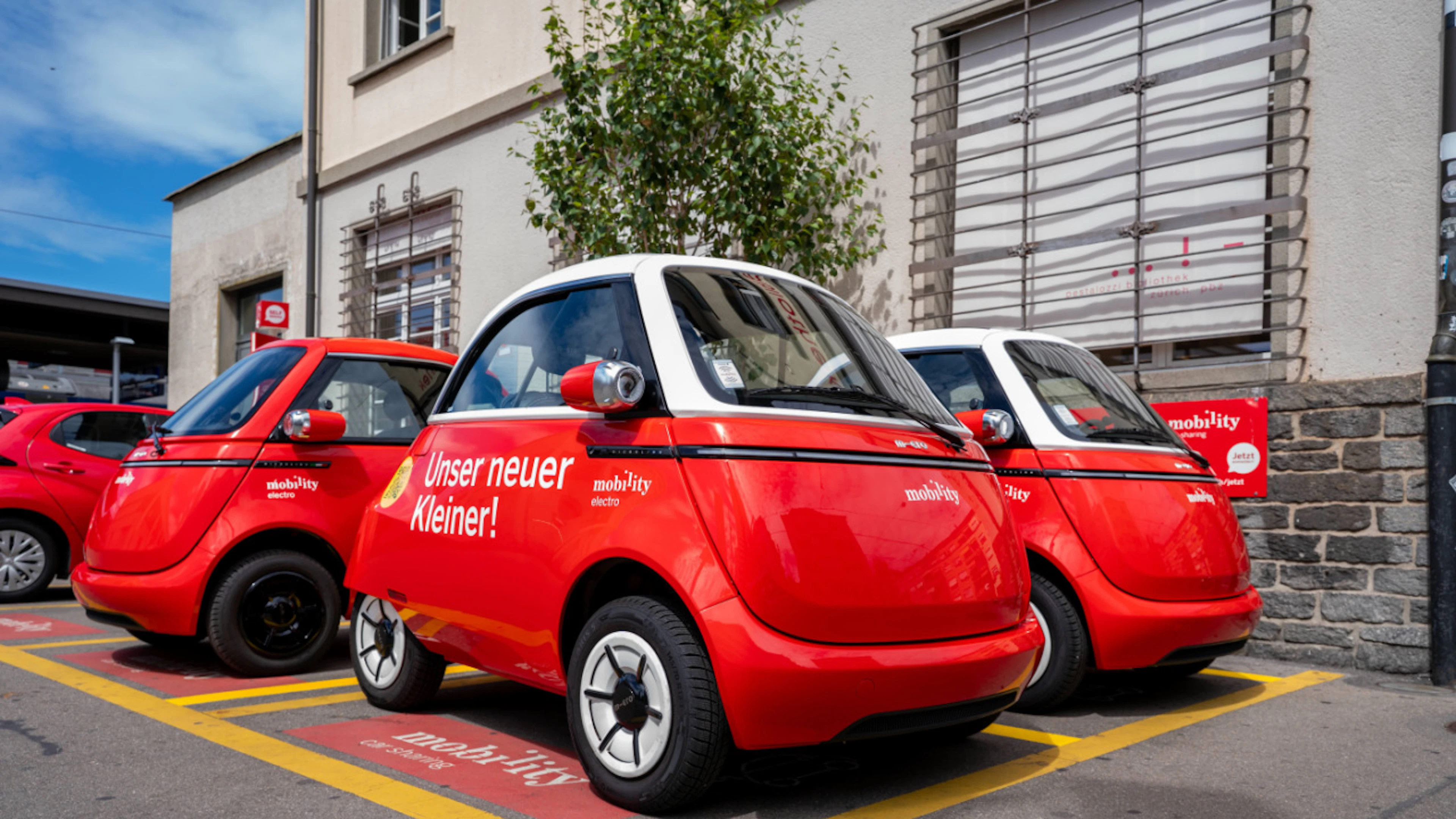 Mobility lancia il test con mini veicoli elettrici Microlino