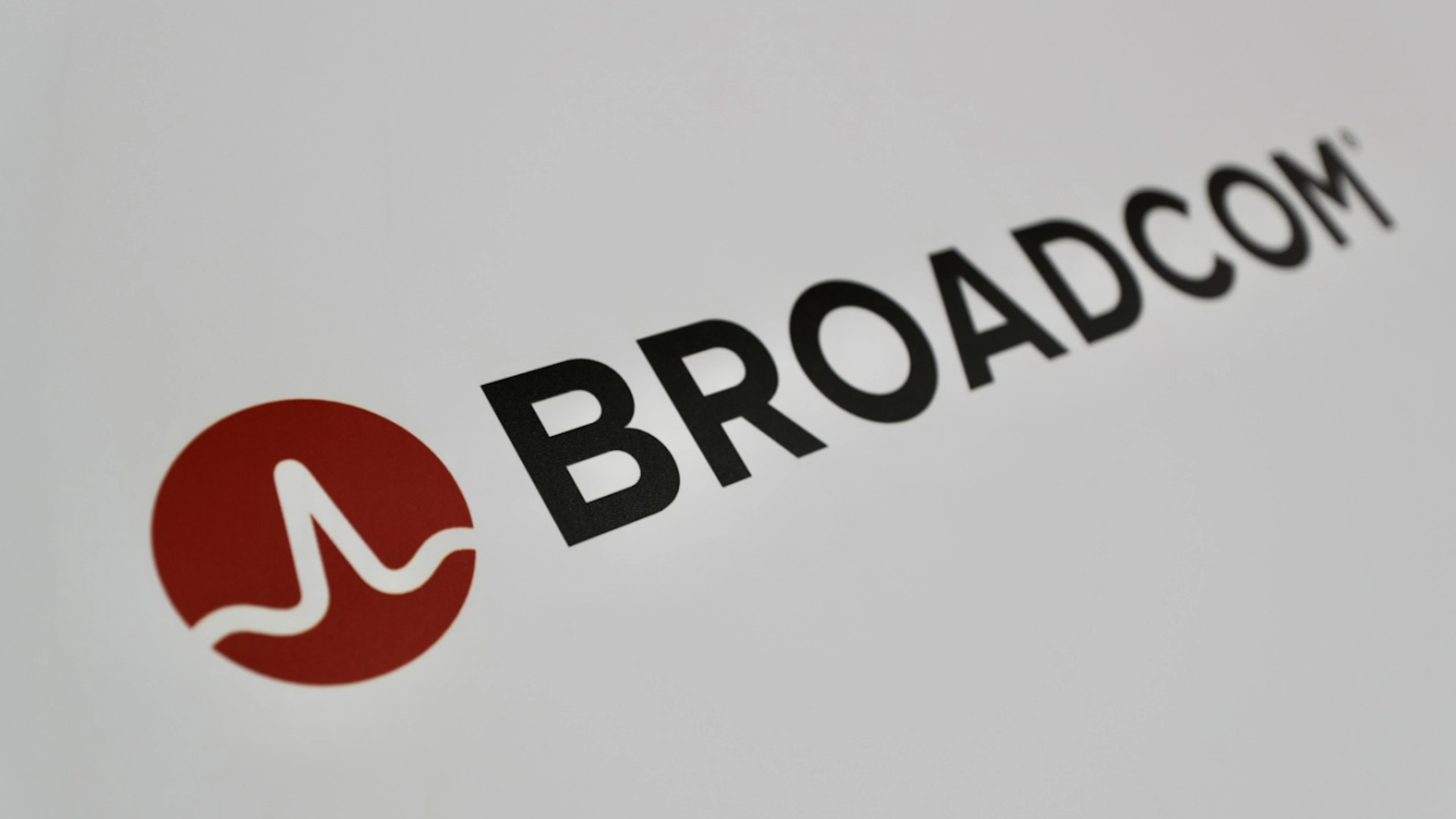 La marque à la pomme prévoit la production pour ses appareils de plus de 15 milliards de processeurs conçus conjointement par le concepteur américain de semi-conducteurs Broadcom et Apple (archives).