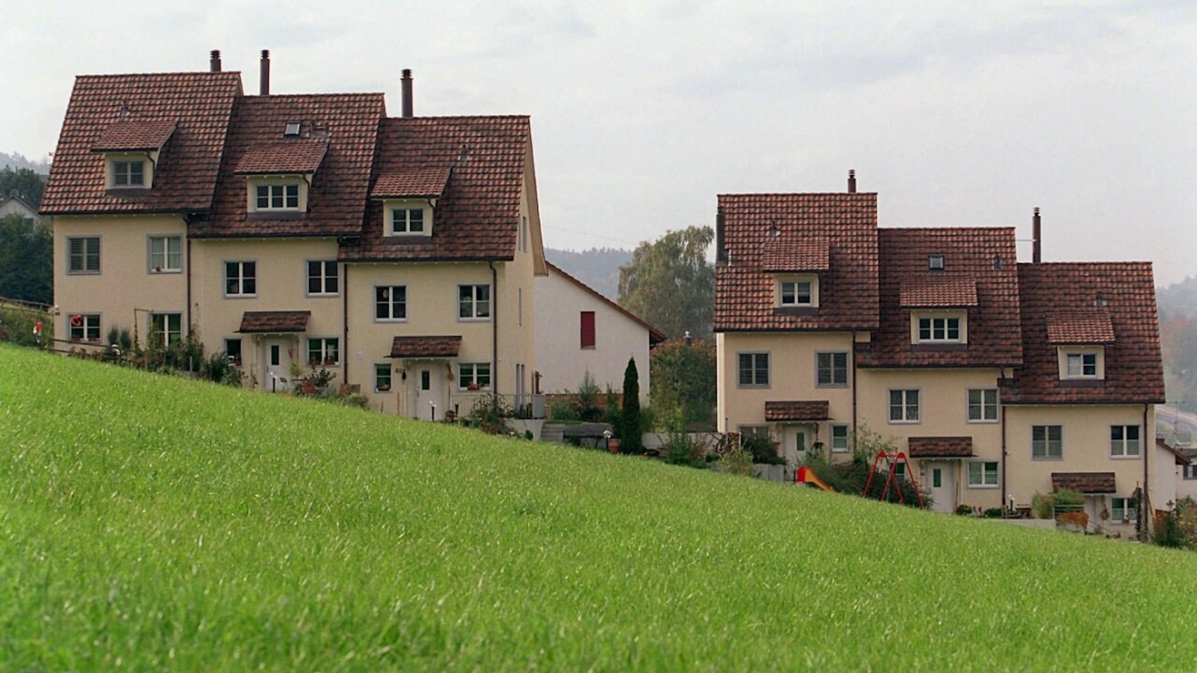 I prezzi di case in proprietà continuano a salire in Svizzera