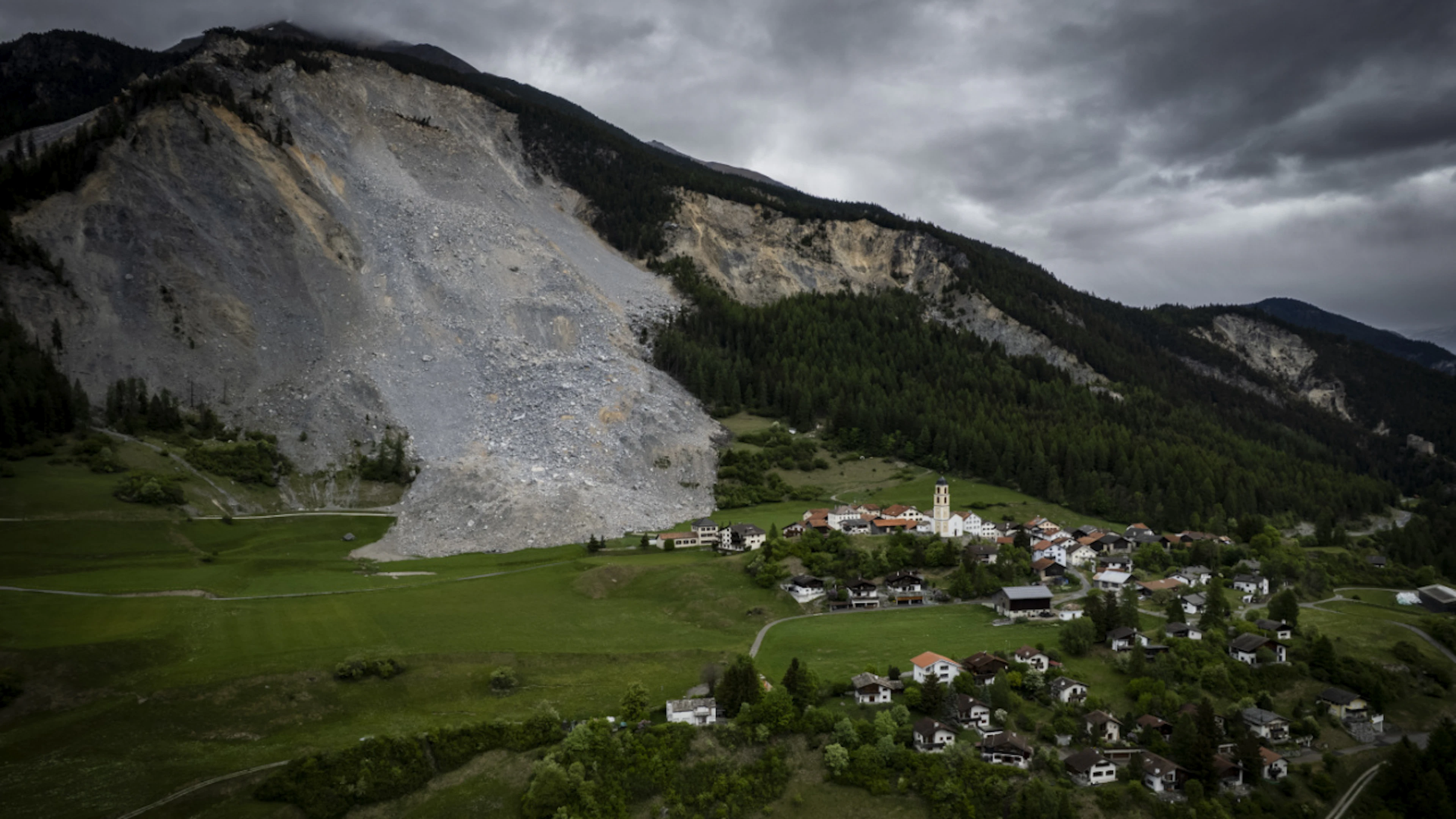 L'assemblea comunale di Albula/Alvra deciderà se dare il via libera al credito di oltre 80 milioni di franchi per il progetto di trasferimento preventivo di Brienz/Brinzauls.