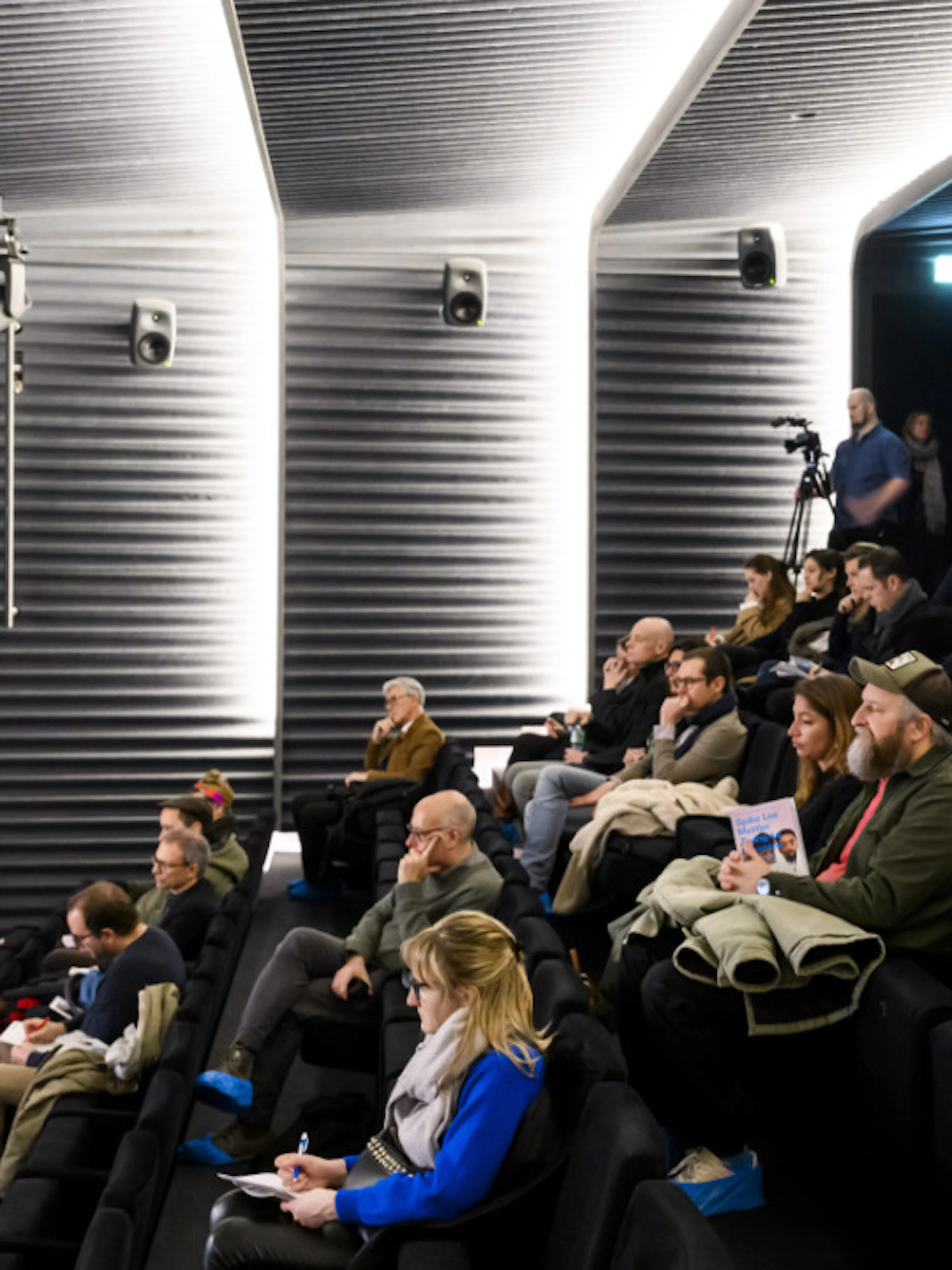 Cresce affluenza nei cinema elvetici, soprattutto in Ticino