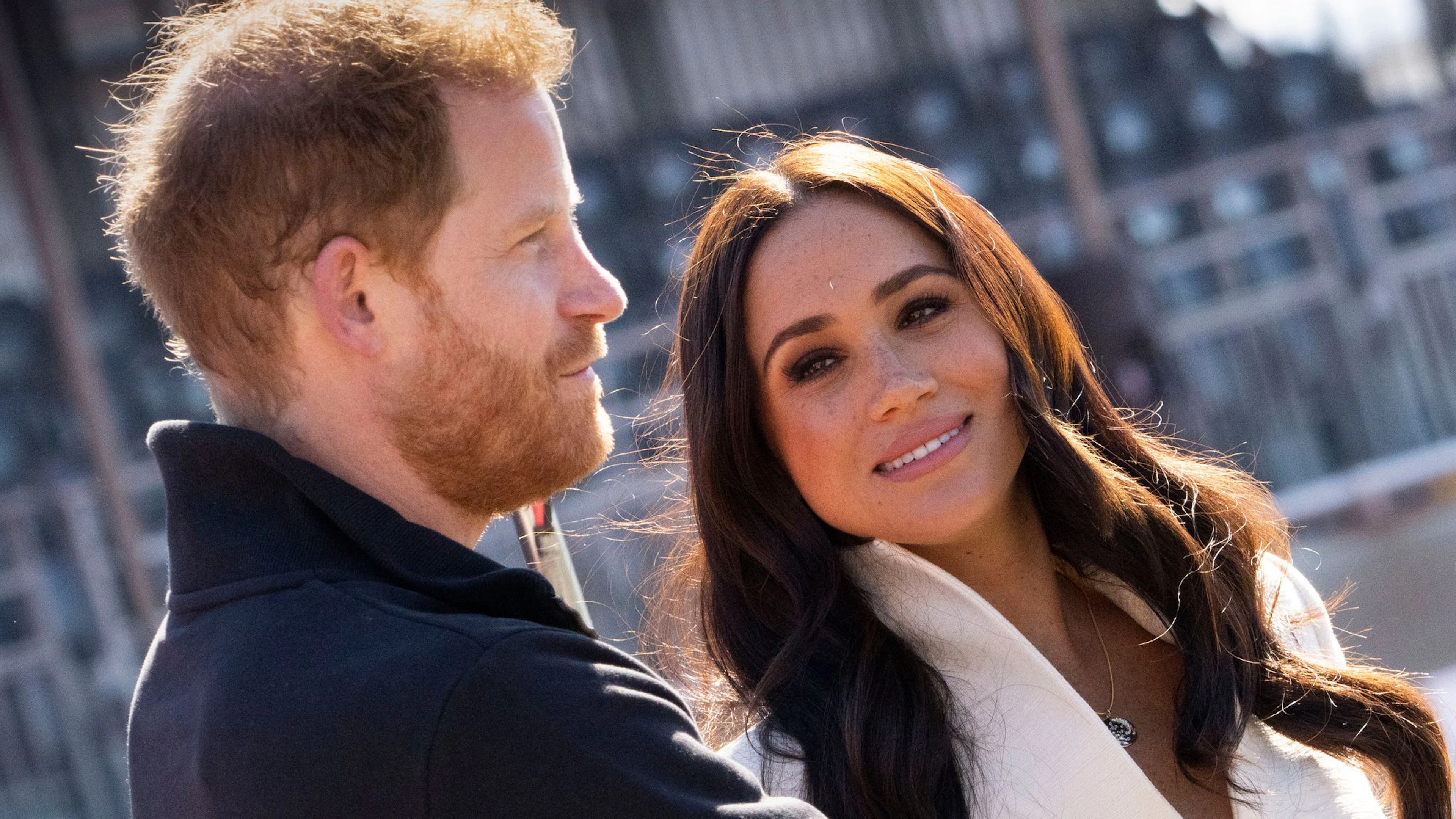 Il principe Harry rivendica il modello di Diana: «I figli vanno abbracciati»