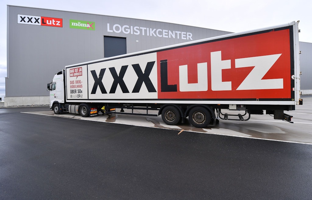 bluewin.ch - EU Commission Reviews XXXLutz's Acquisition of Porta