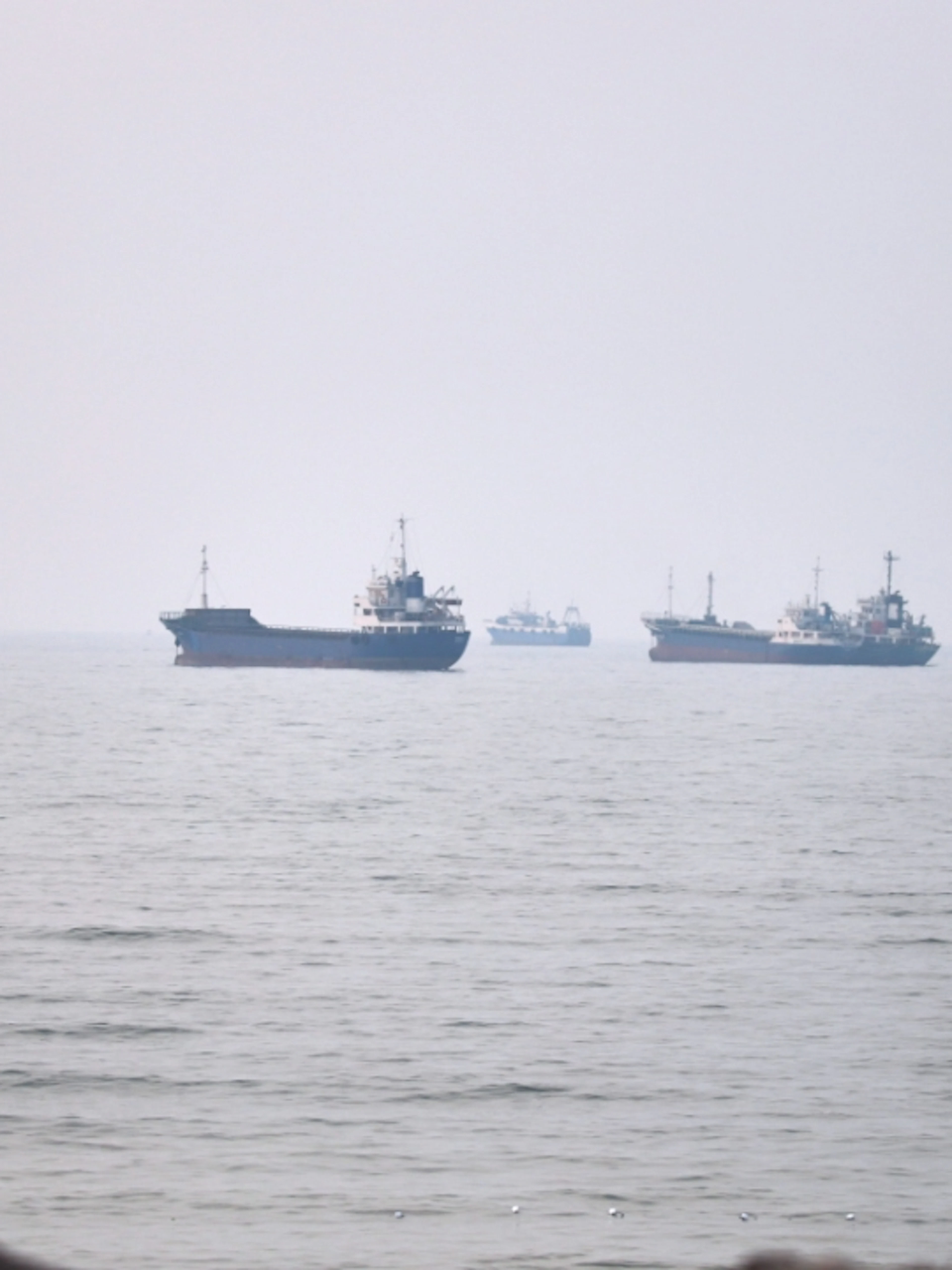 Traffico a Hormuz prosegue nonostante la ripresa delle ostilità