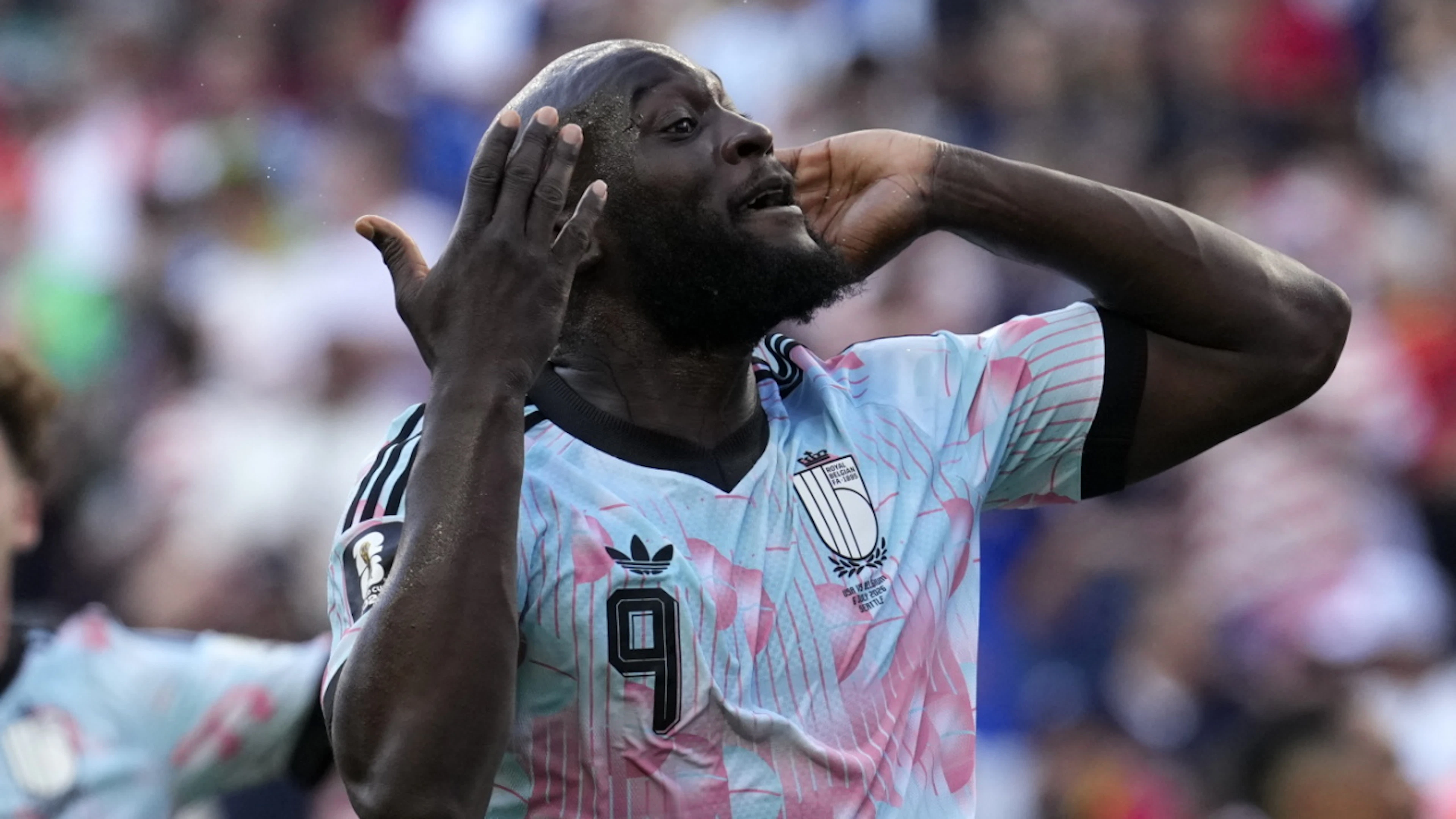 Romelu Lukaku kann sich eine Spitze gegen Trump und die FIFA bei seinem Torjubel gegen die USA nicht verkneifen