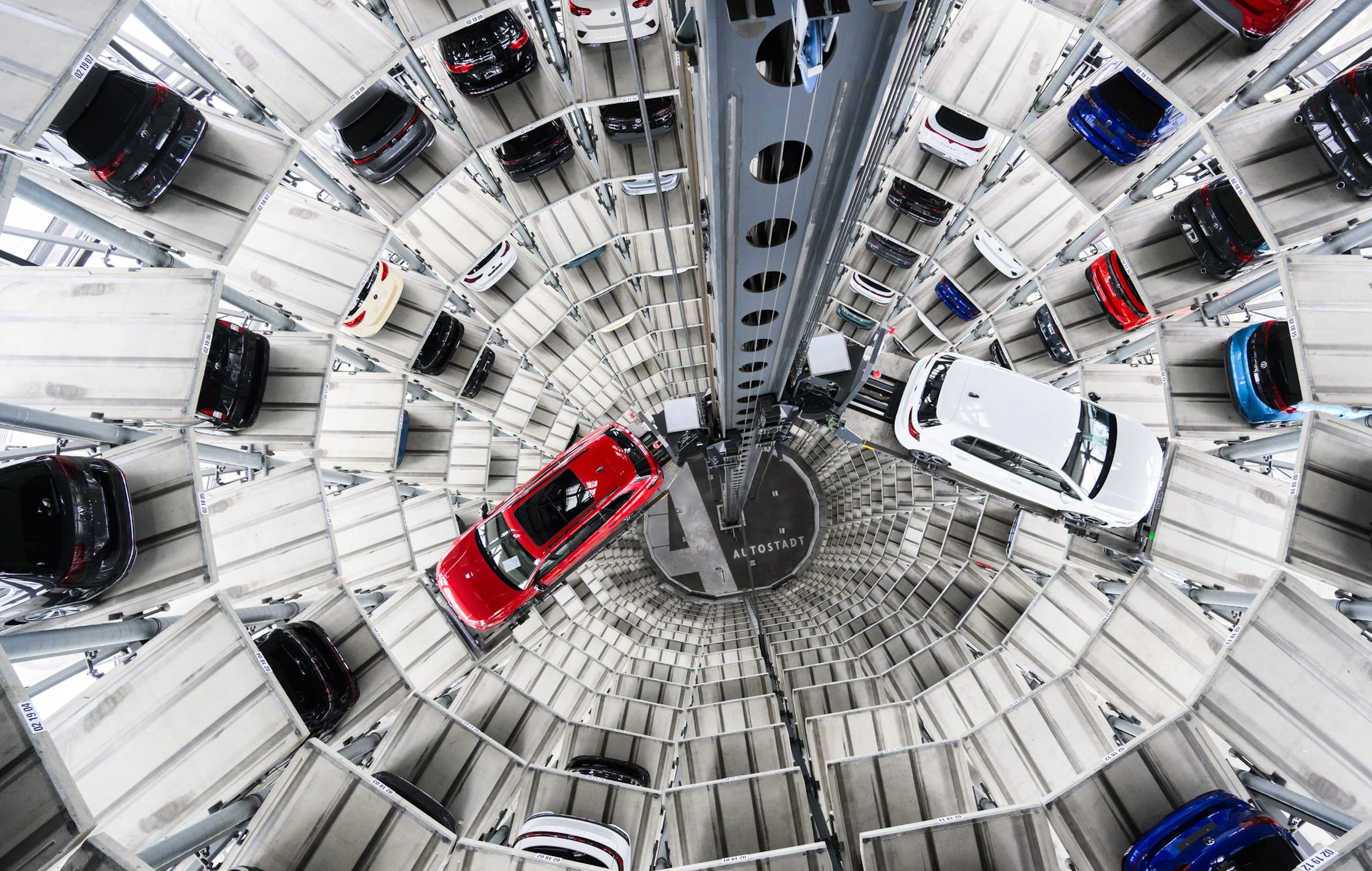 Die deutsche Automobilindustrie befindet sich derzeit in einer Abwärtsspirale.