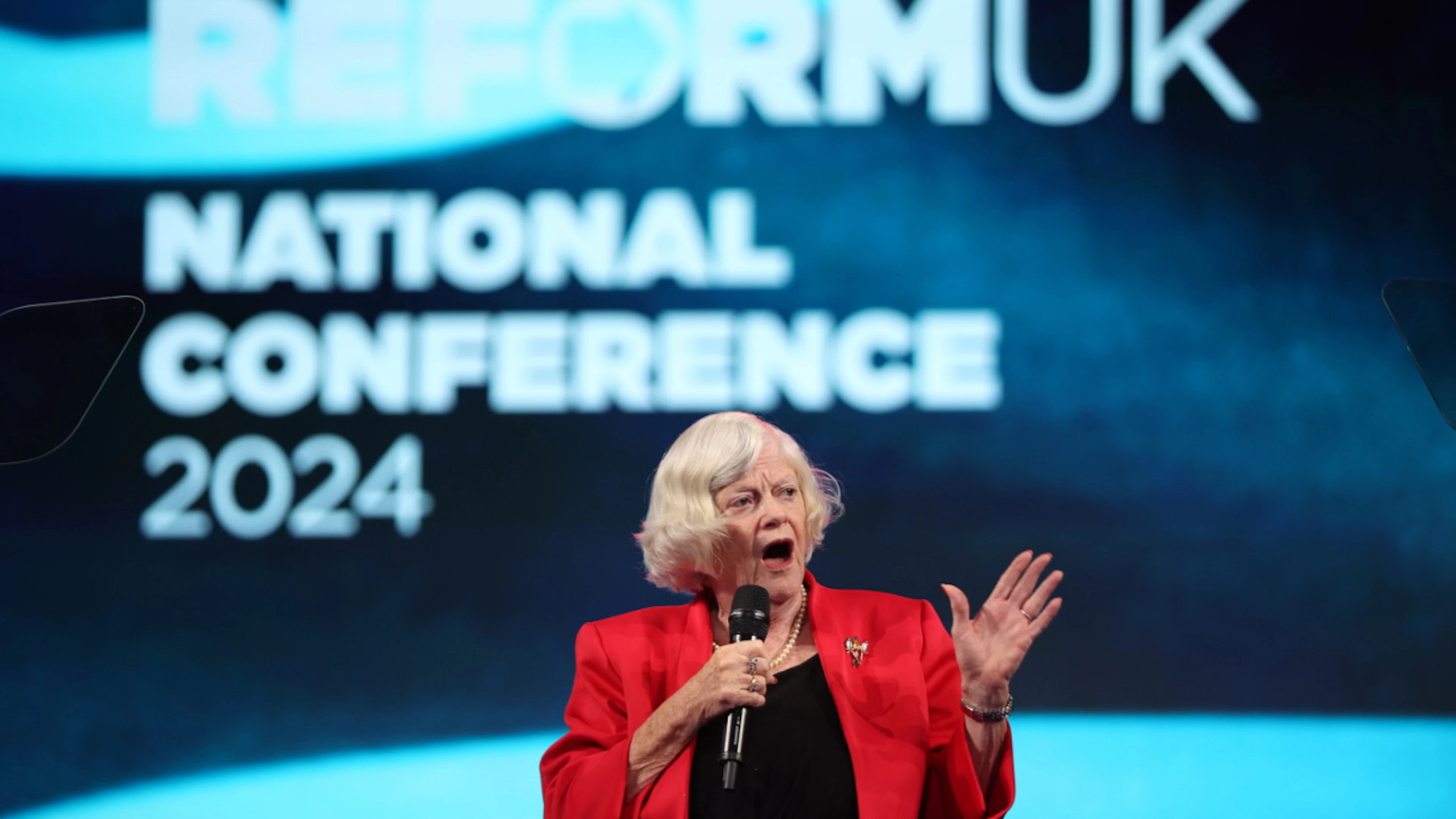 Giallo dietro la morte della pasionaria di destra Ann Widdecombe, lapolizia apre un'indagine