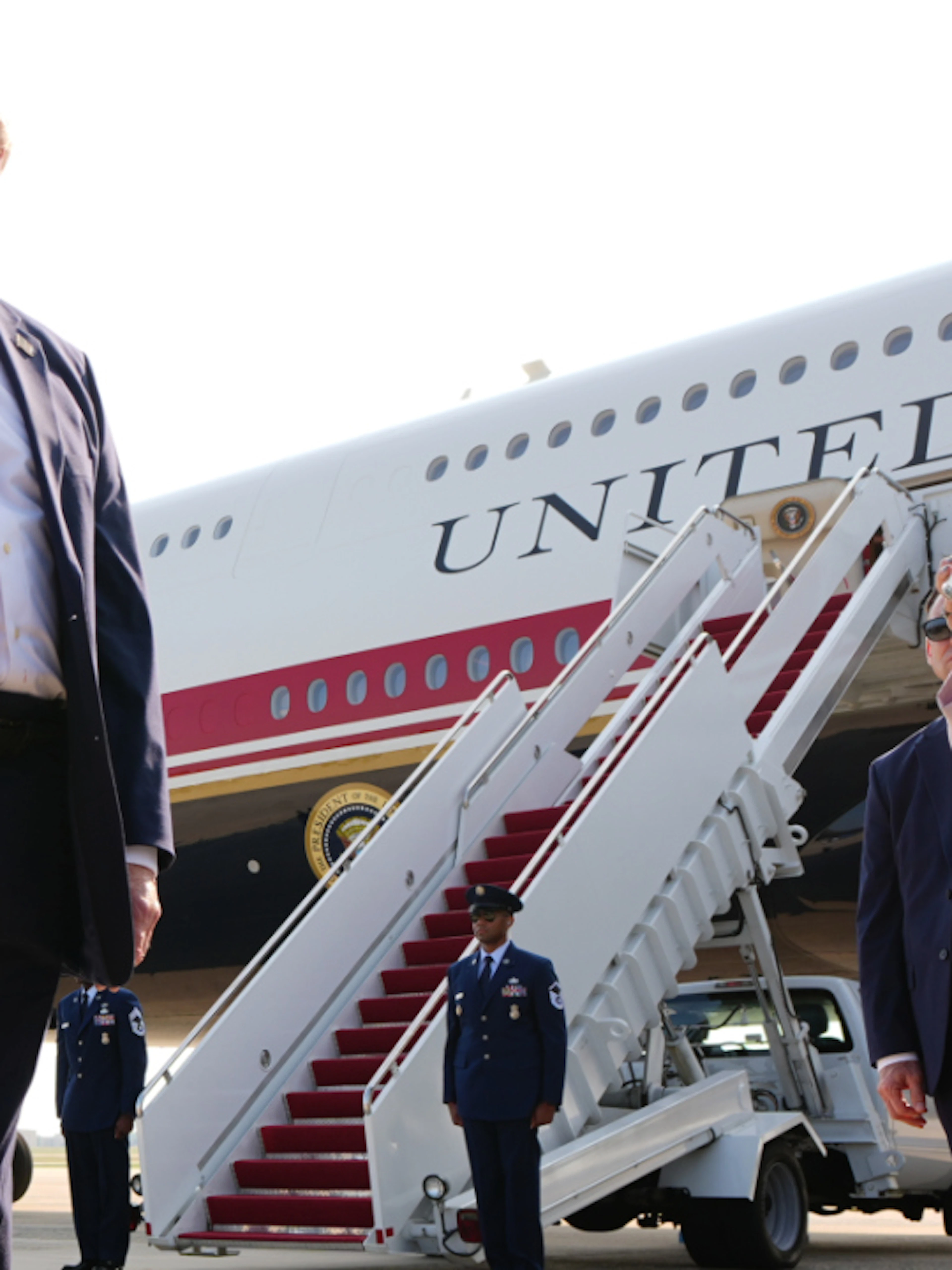 Journalisten enthüllen peinliche Panne bei Trump-Flugzeug – jetzt ermittelt das FBI gegen sie