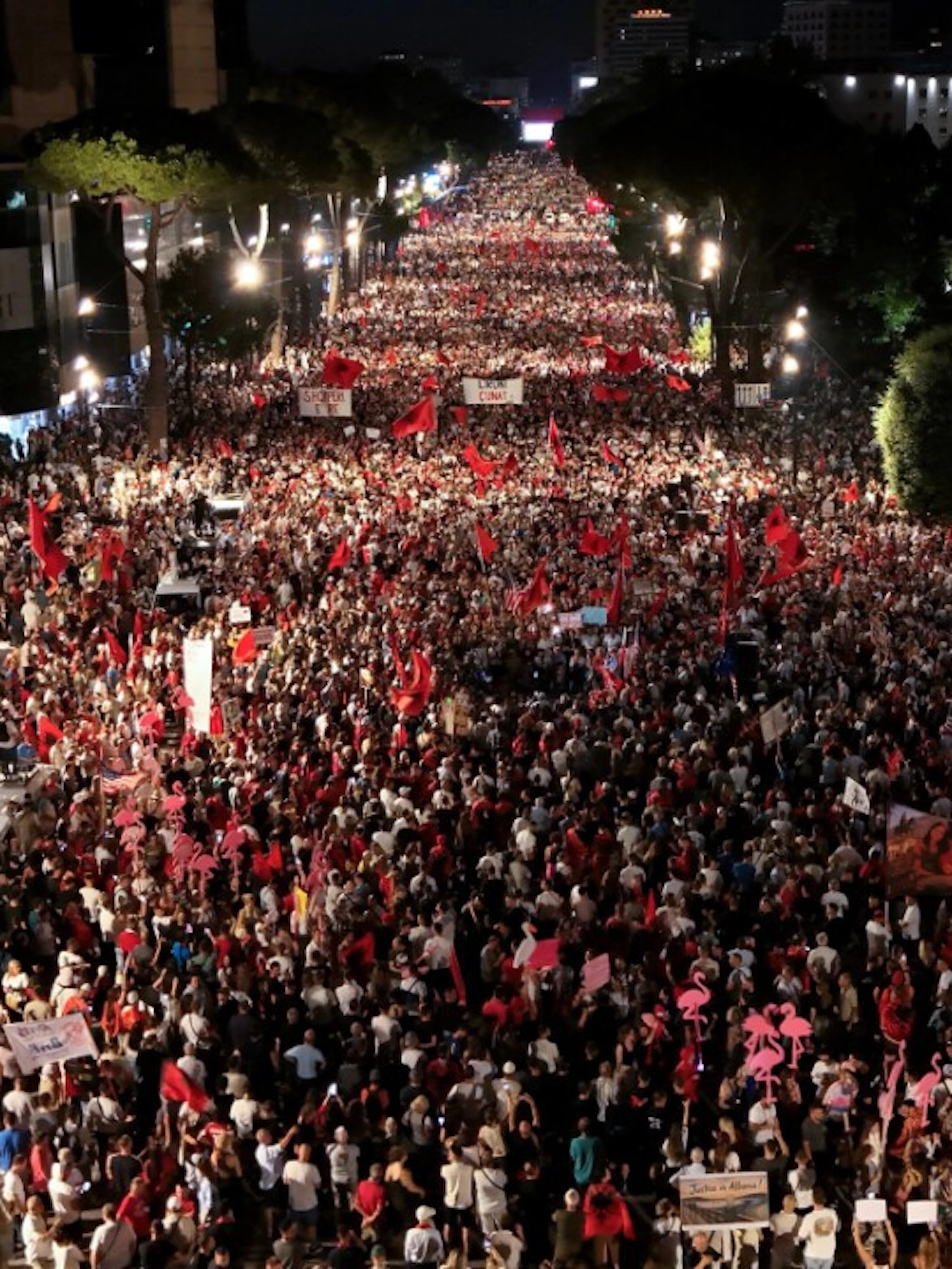 Nouvelle manifestation en Albanie contre un projet lié aux Trump