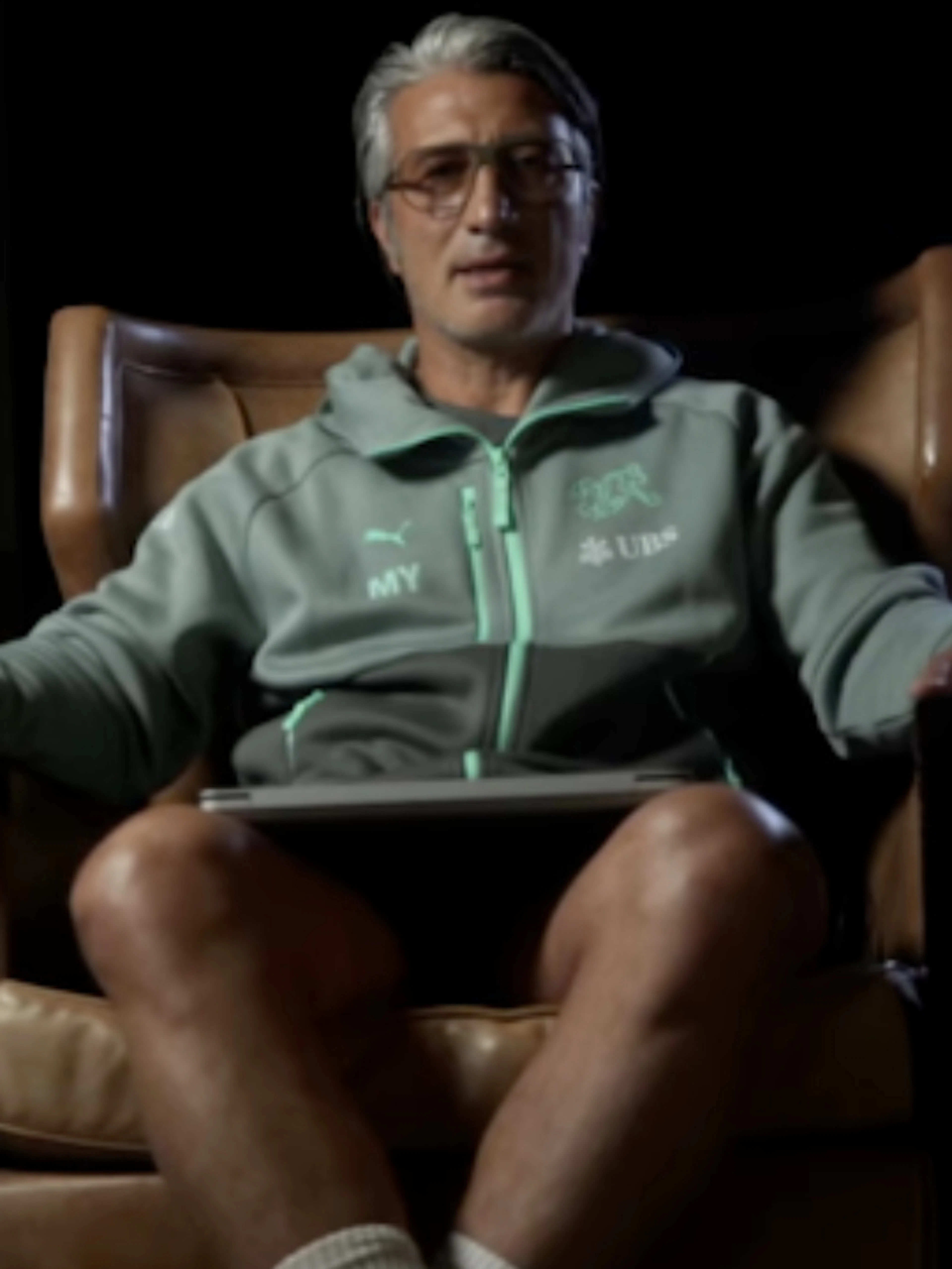 Yakin reagiert mit Video auf Bösewicht-Vergleiche ++ Irre Fan-Party der Argentinier