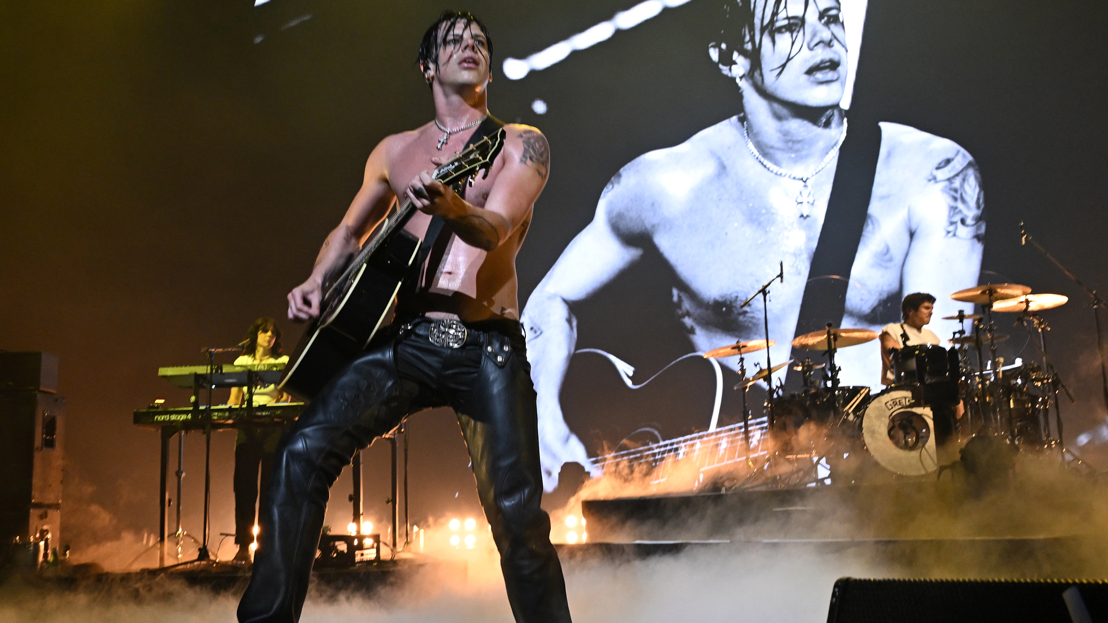 «Sto lavorando su me stesso»: Yungblud si ferma