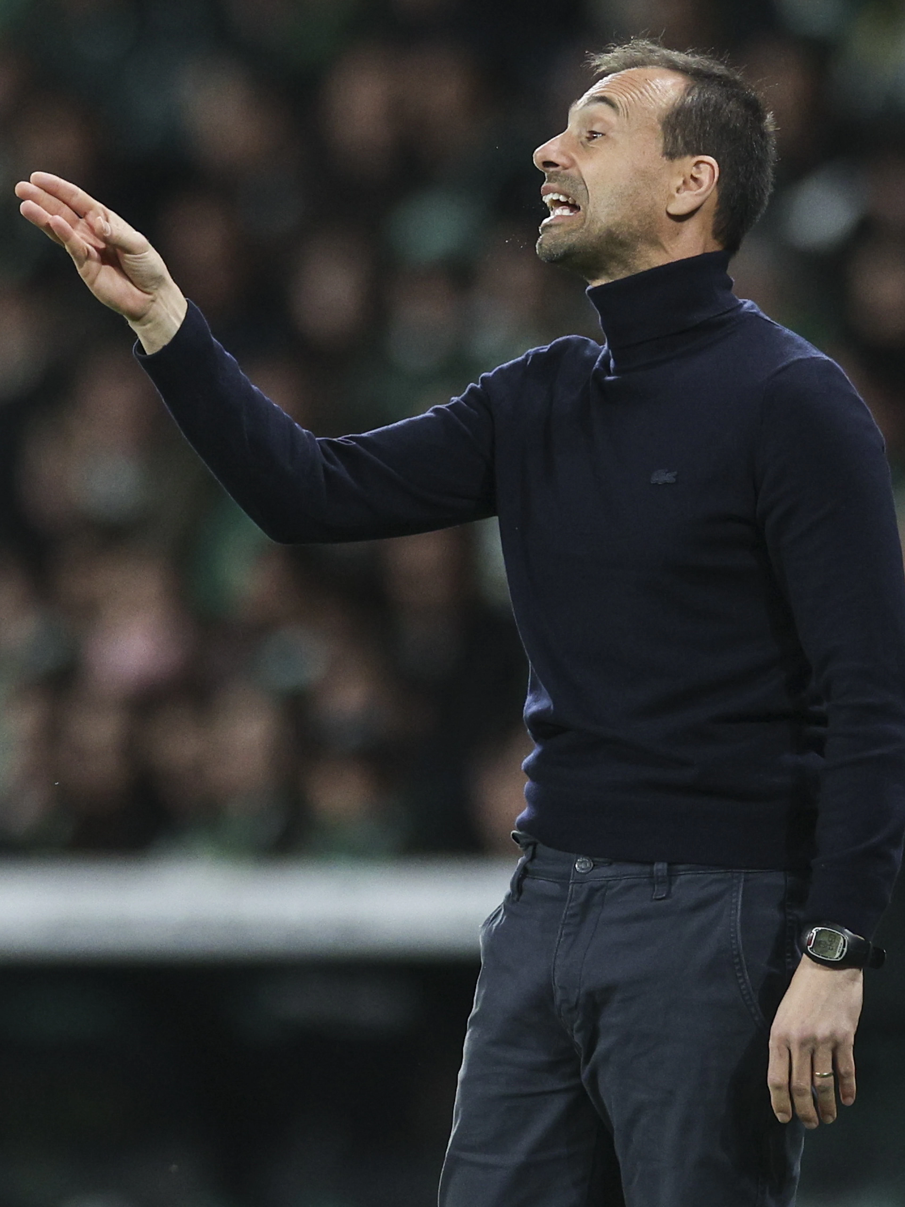 Hugo Oliveira prend les commandes de Strasbourg