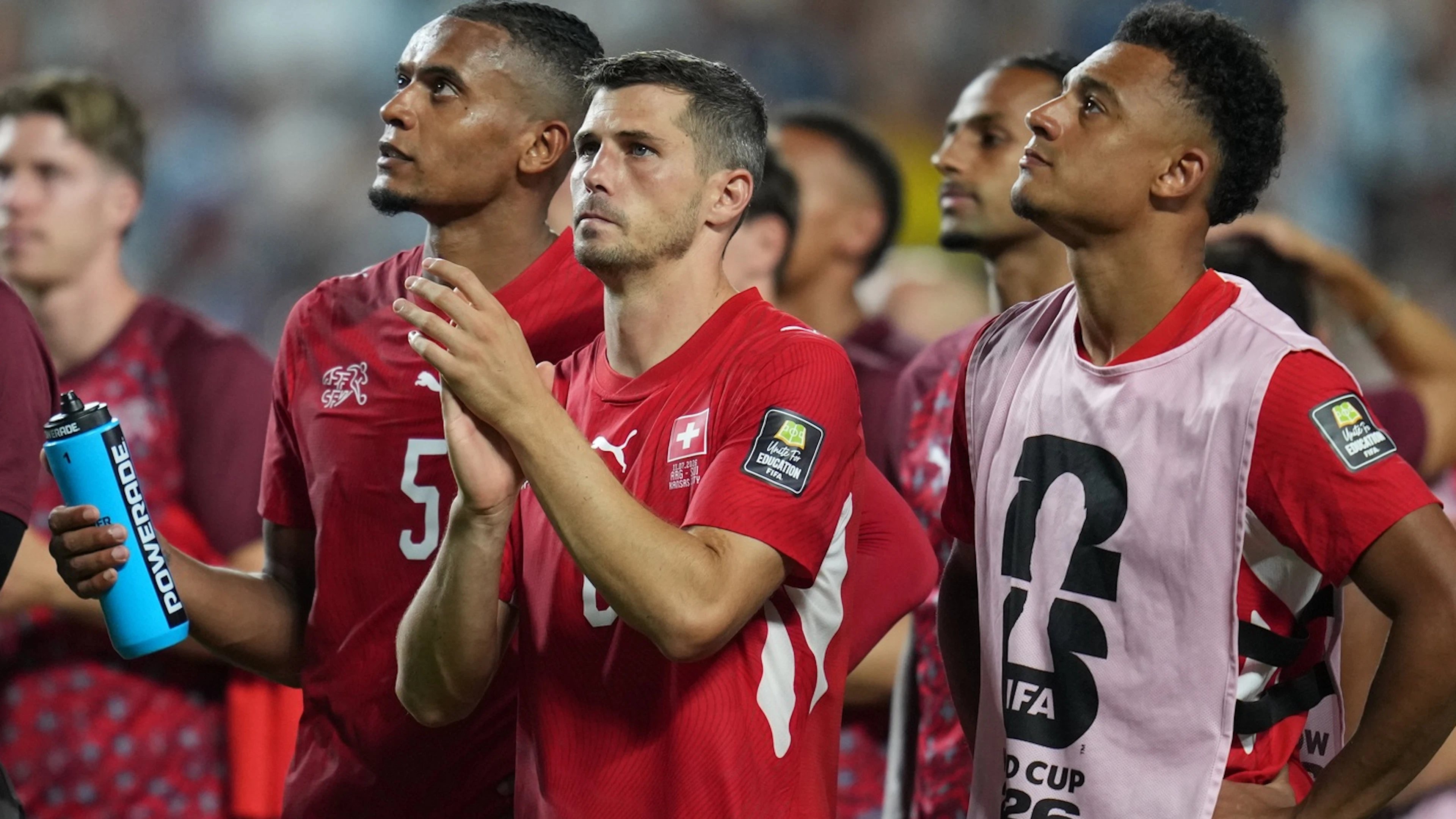 Embolo viene espulso e bocciato - e non è l'unico -, bene Kobel, Xhaka e Ndoye e Elvedi