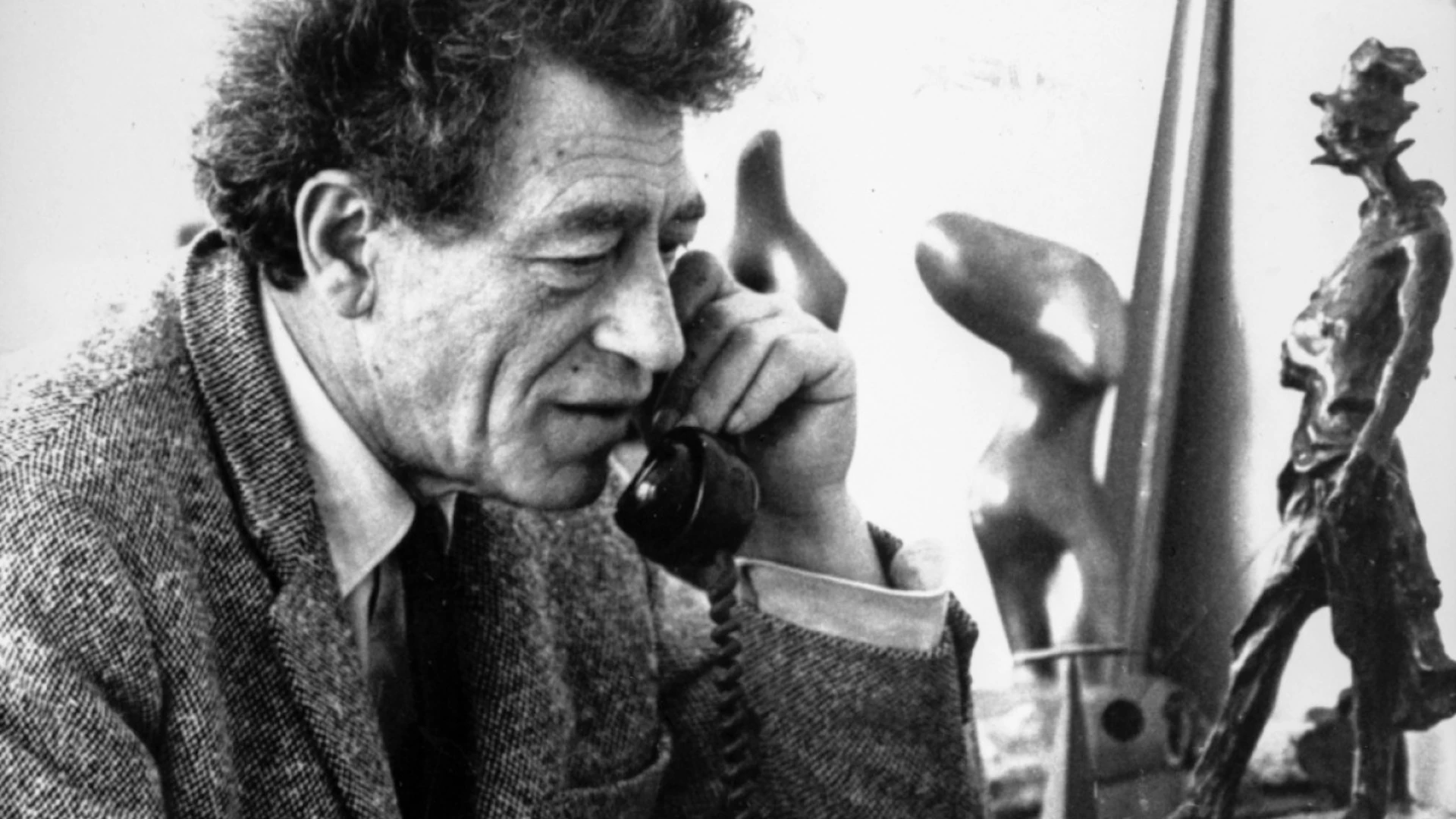 Per la prima volta si è tenuto in Val Bregaglia un simposio dedicato all'artista Alberto Giacometti. Nove studiosi provenienti da Svizzera, Italia, Germania e Stati Uniti hanno approfondito aspetto meno conosciuti della vita e dell'opera dello scultore.