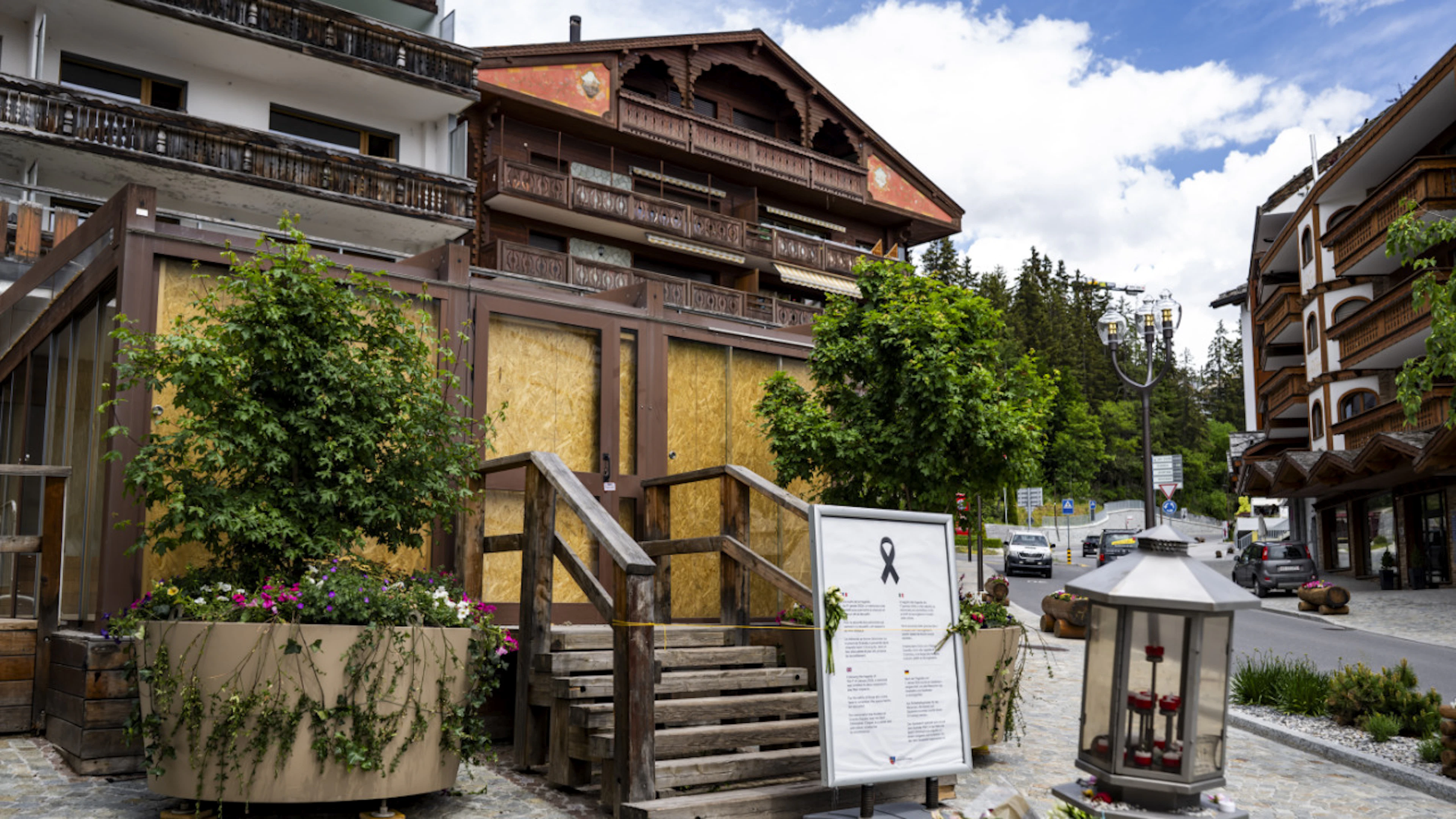 A view of the entrance to the bar “Le Constellation” in Crans-Montana, where 41 people lost their lives and 115 others were injured on January 1.