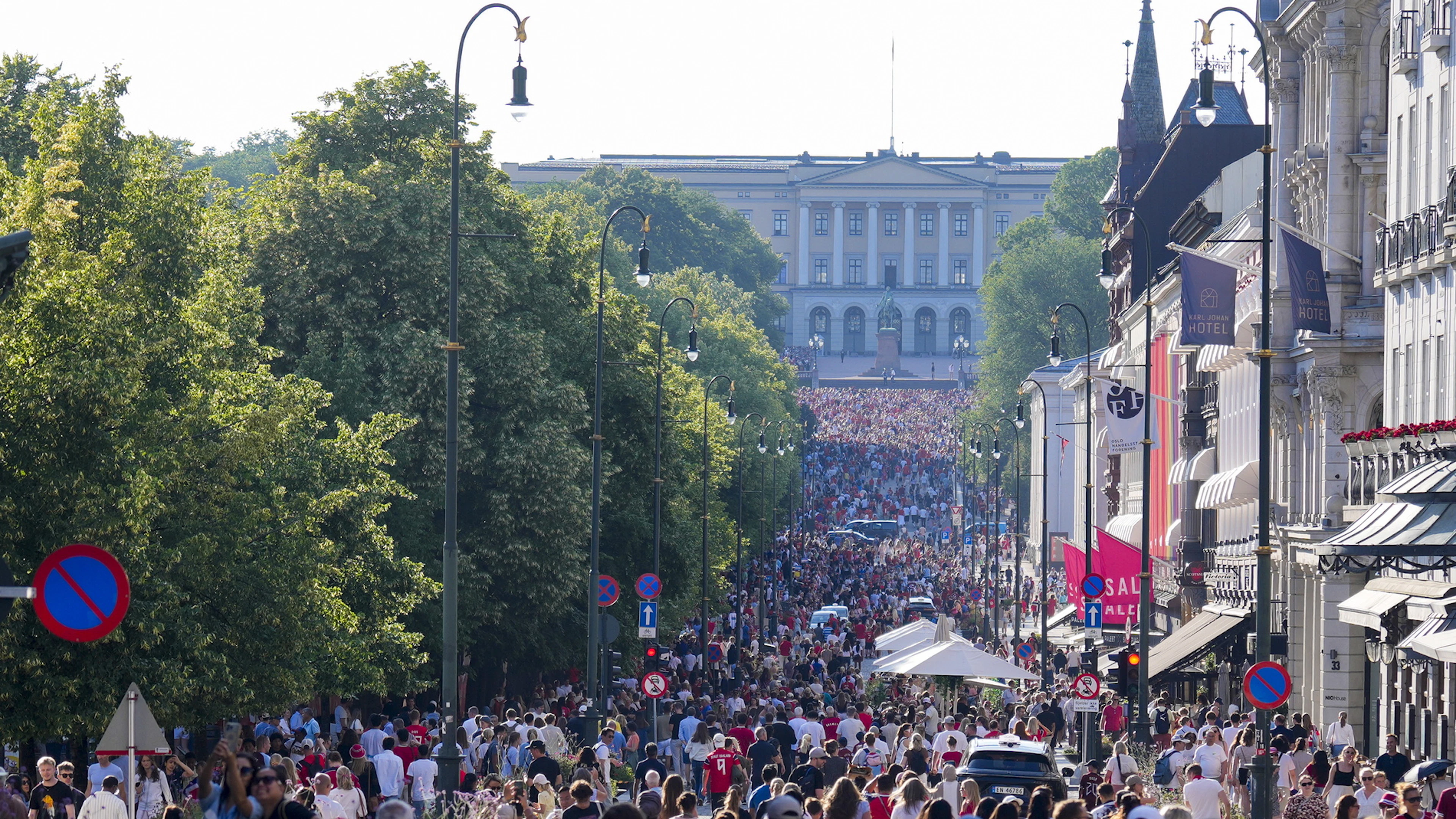 Éliminée mais acclamée: la Norvège reçoit un accueil historique à Oslo