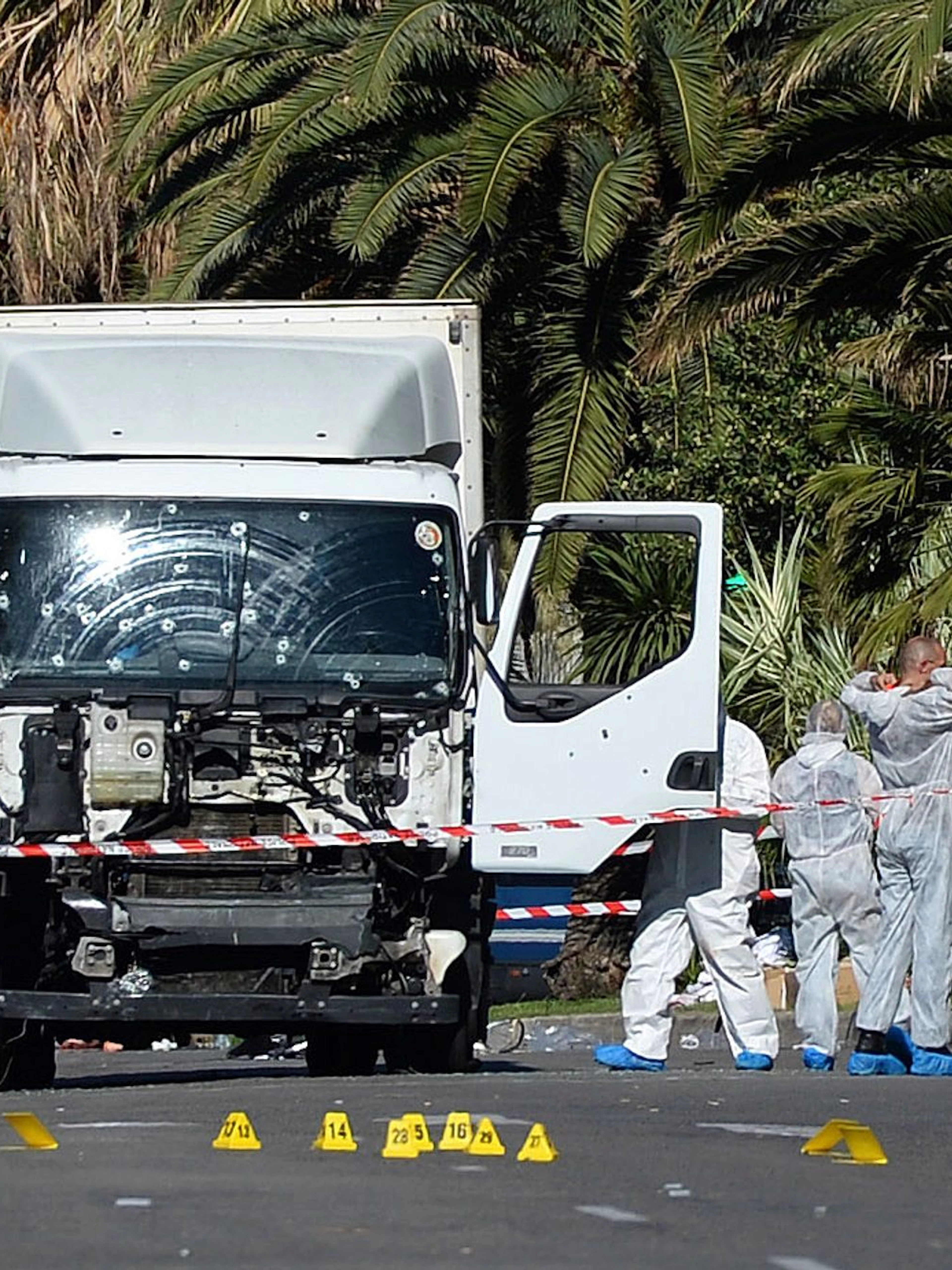 Attentat de Nice : Macron annonce une minute de silence avant France-Espagne