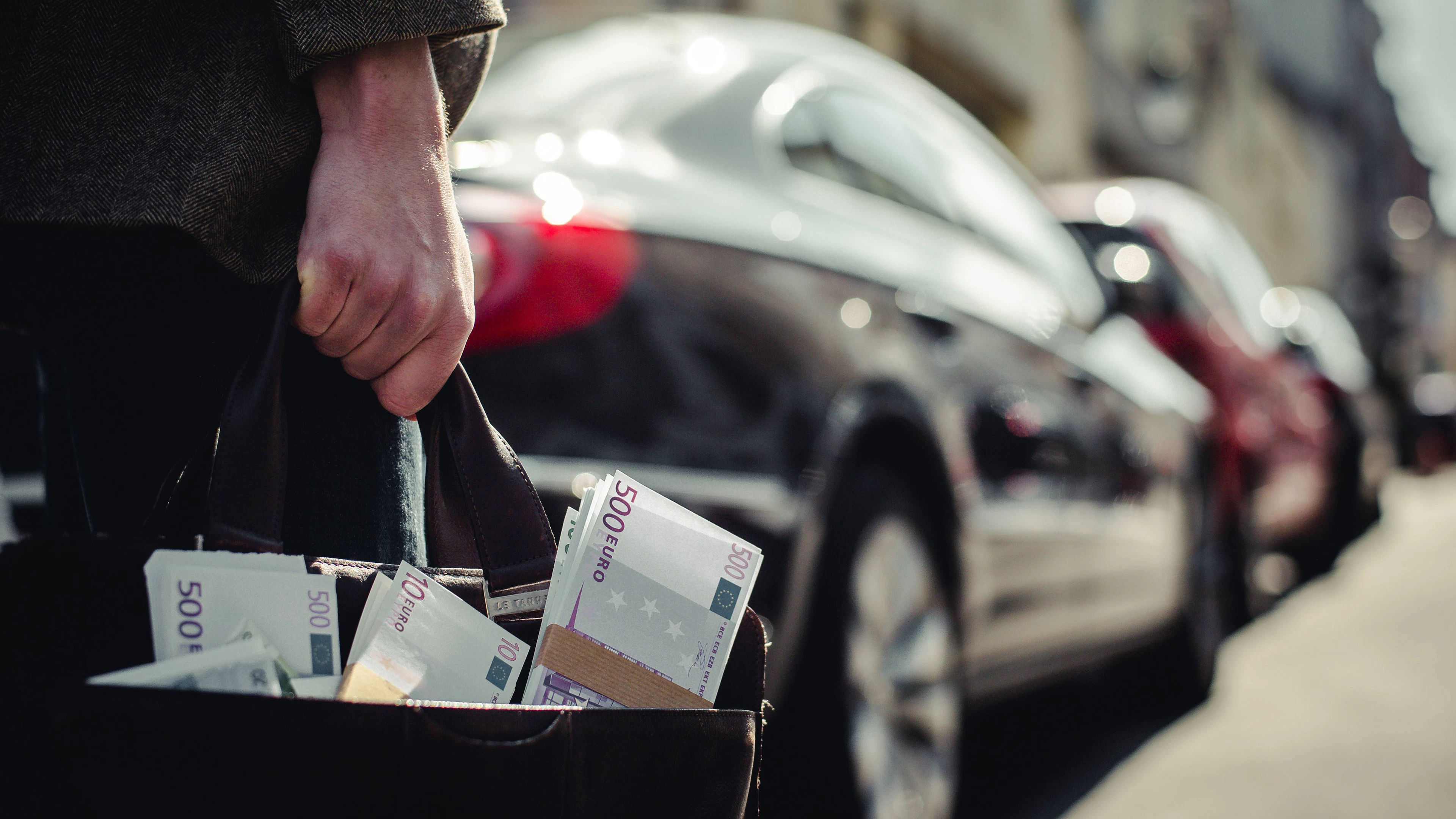 Poursuites pénales contre un réseau mafieux: un fiduciaire genevois dans le viseur