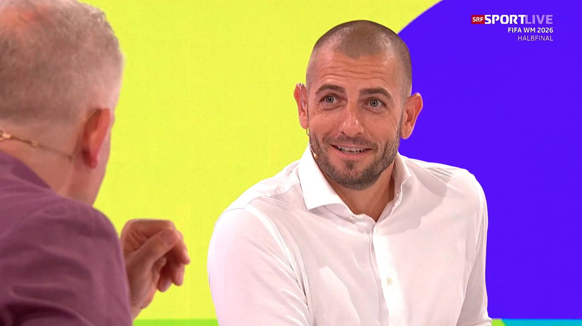 Mladen Petric sparks a brief debate with a comment about Argentina in the SRF studio.