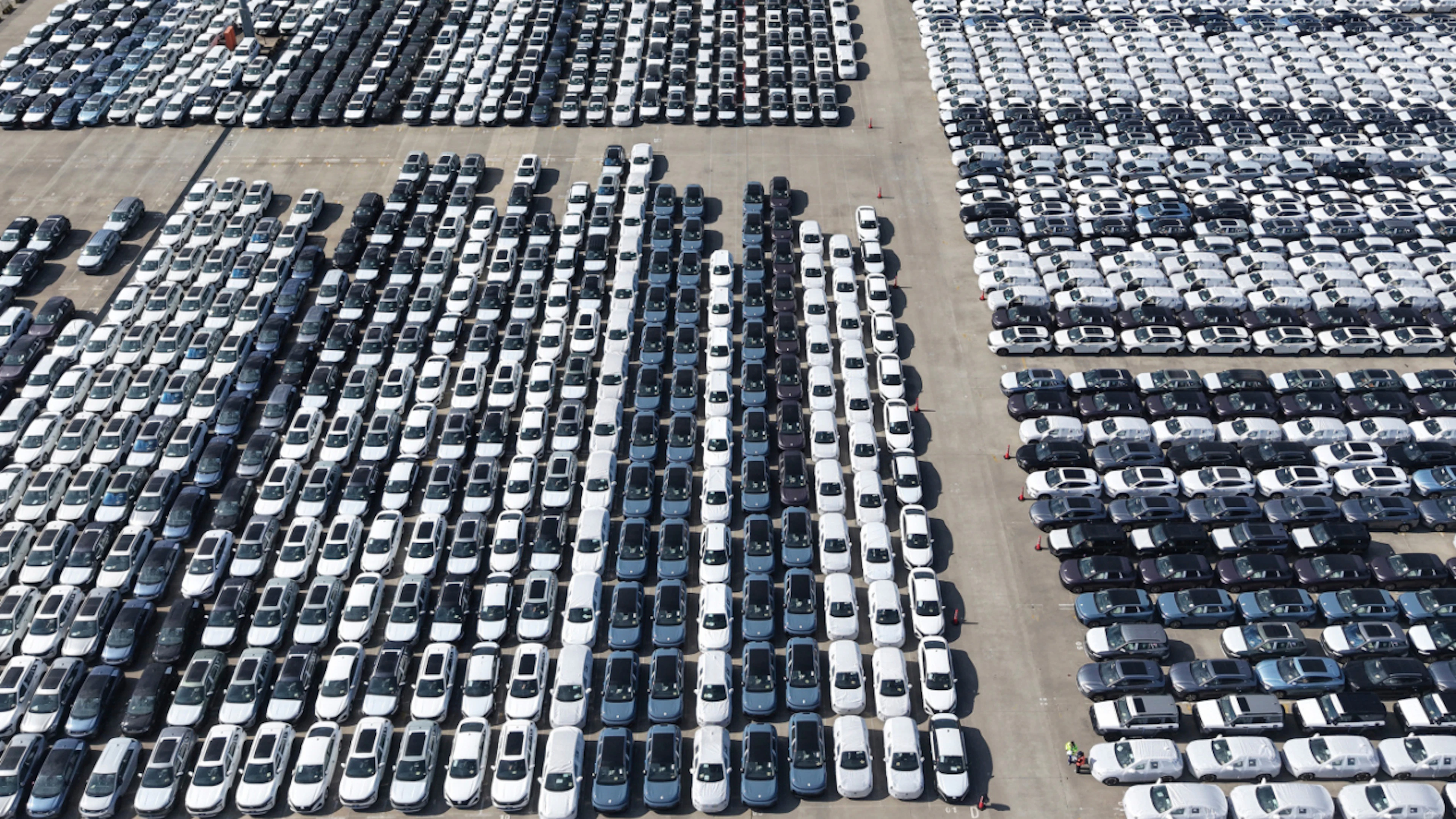 Chine: les exportations gonflent de 27% en juin, plus qu'attendu