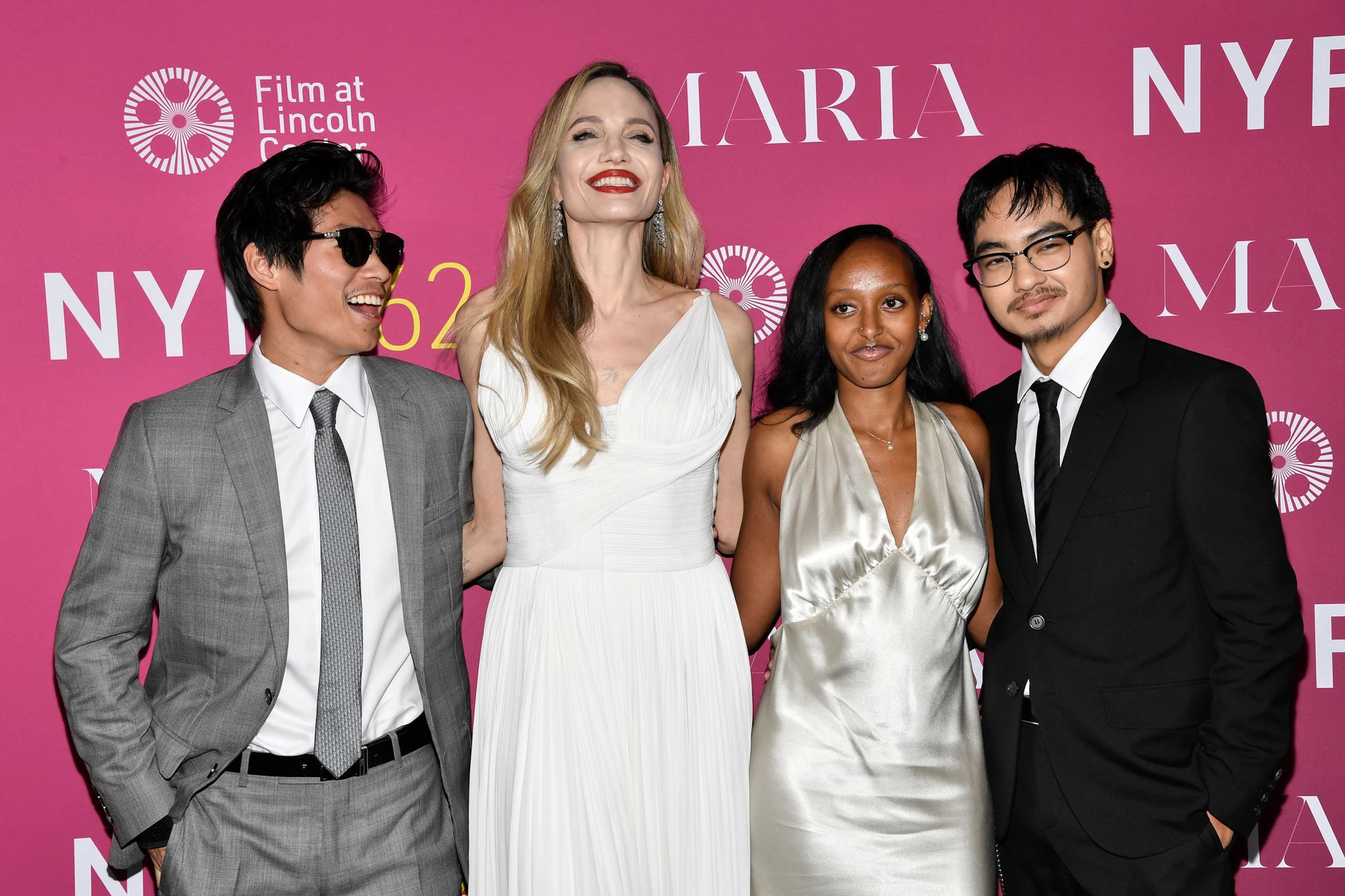 Pax Jolie-Pitt (v.l.n.r.), Angelina Jolie, Zahara Jolie und Maddox Jolie-Pitt. (Archivbild)