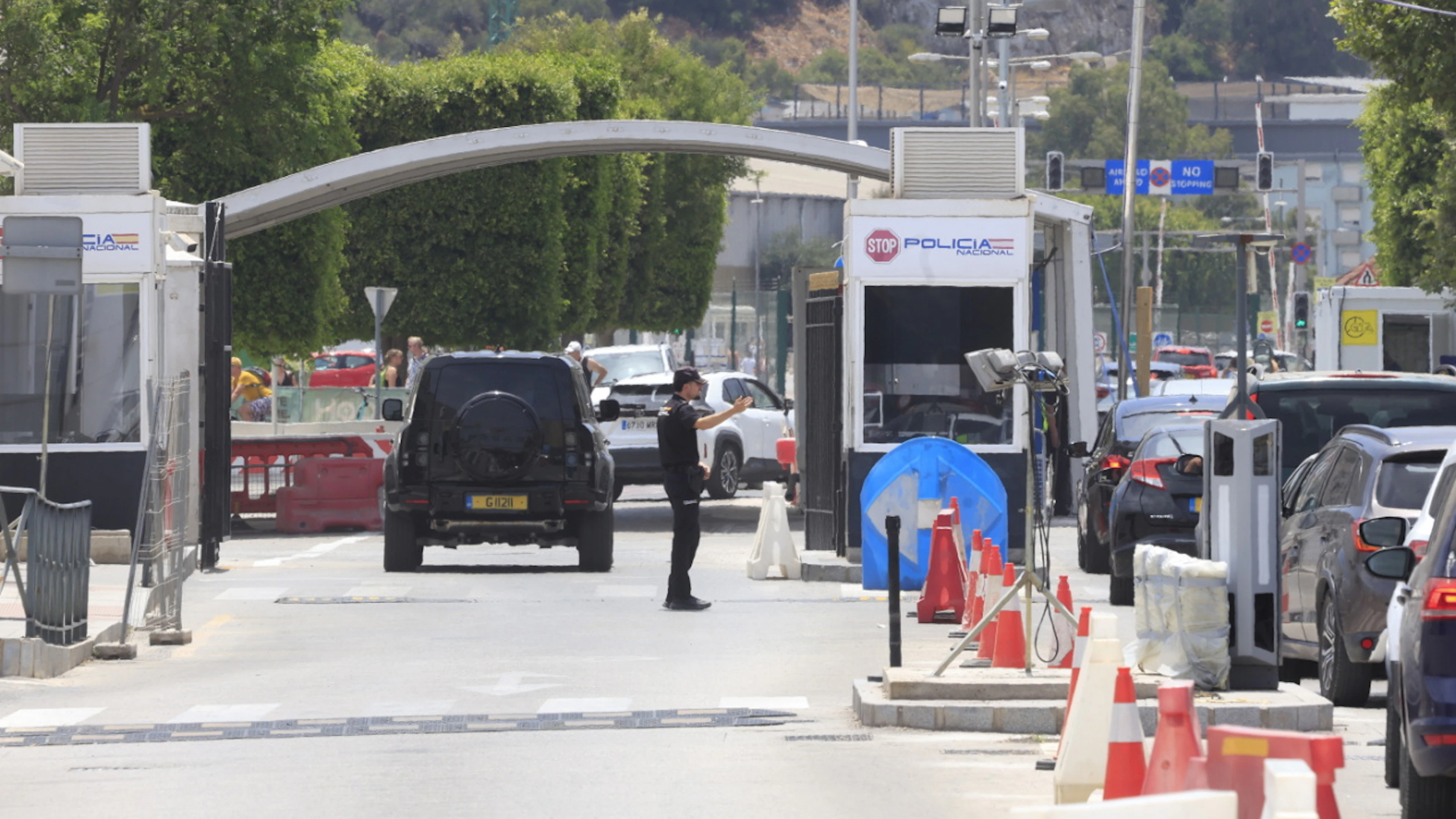 Accord levant les restrictions entre Gibraltar et l'Espagne