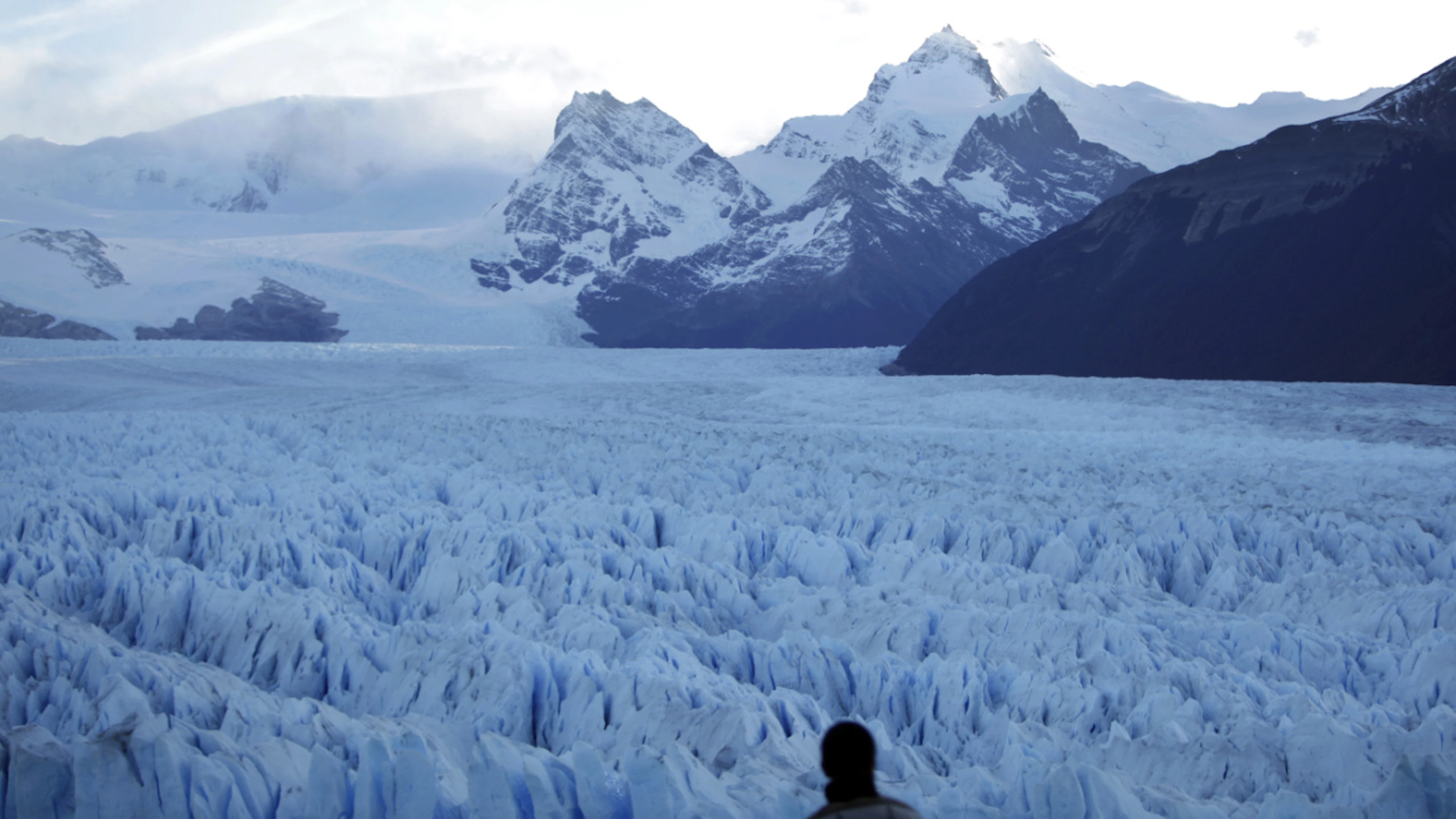 In Argentina il ghiacciaio Perito Moreno, noto per la sua stabilità, sta arretrando