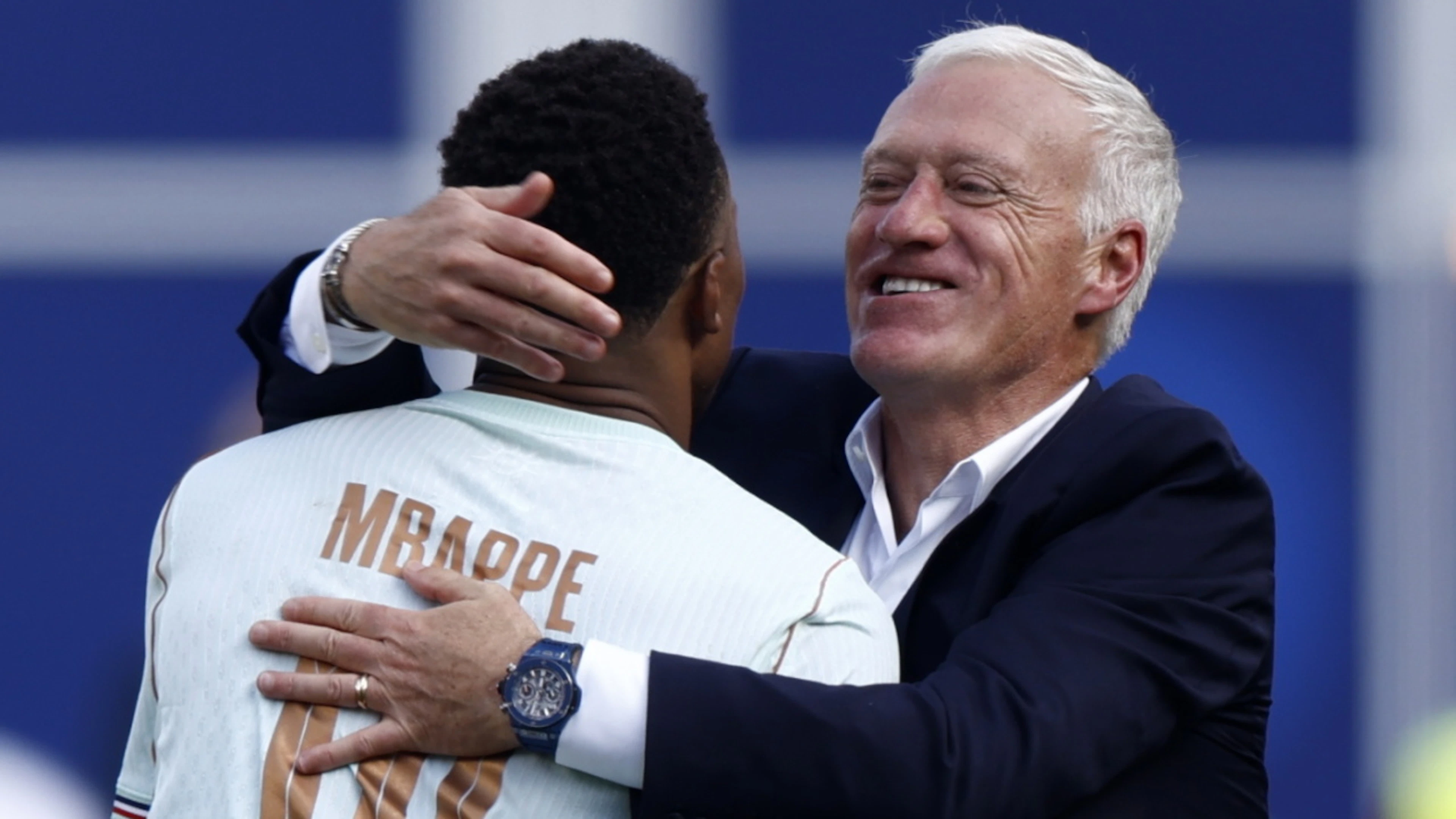 France Coach Deschamps Is Two Wins Away from the Grand Finale