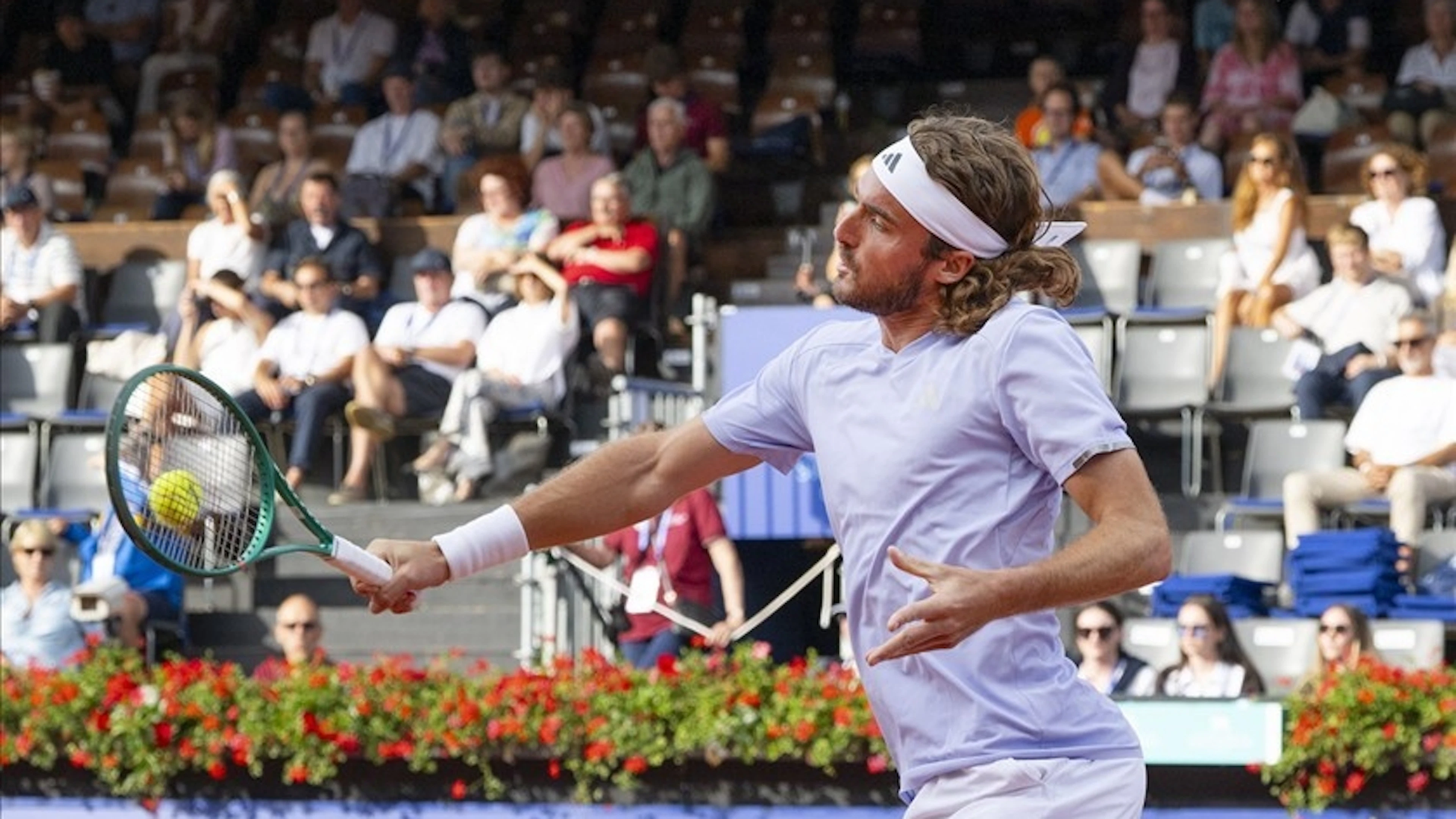Interrotta la sfida tra Tsitsipas e Kym a Gstaad, riprenderà giovedì